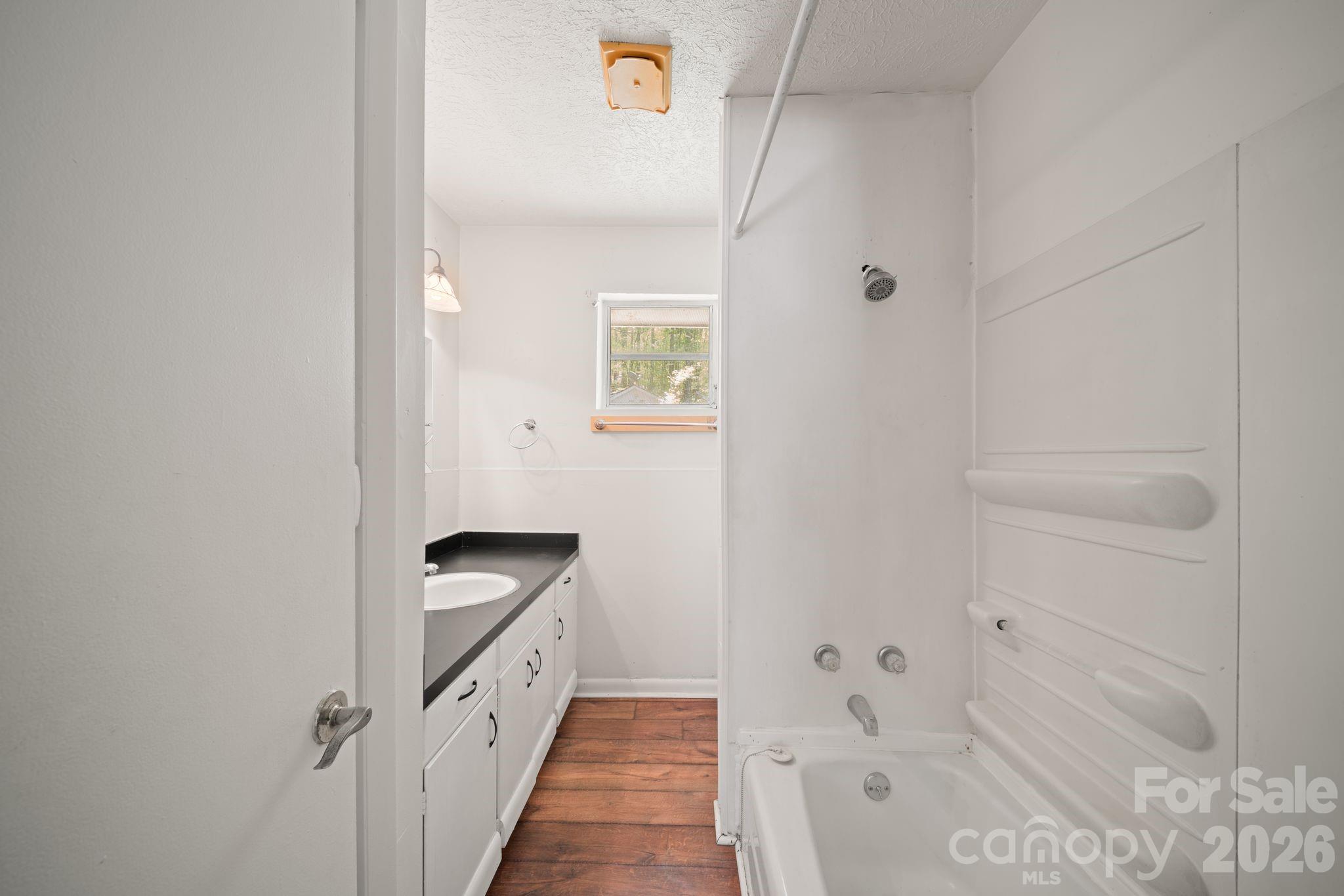 290 Hookers Gap Road — Candler