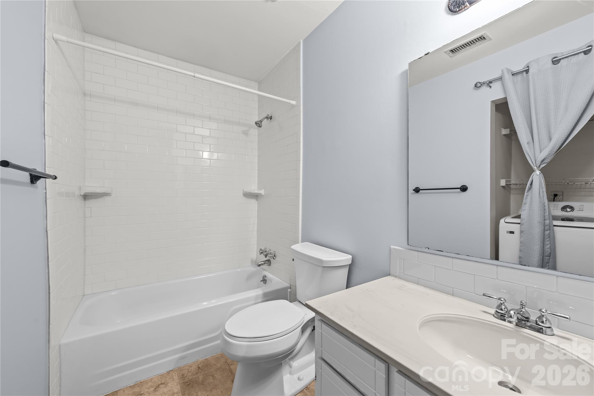 8521 Castle Pine Court — Charlotte