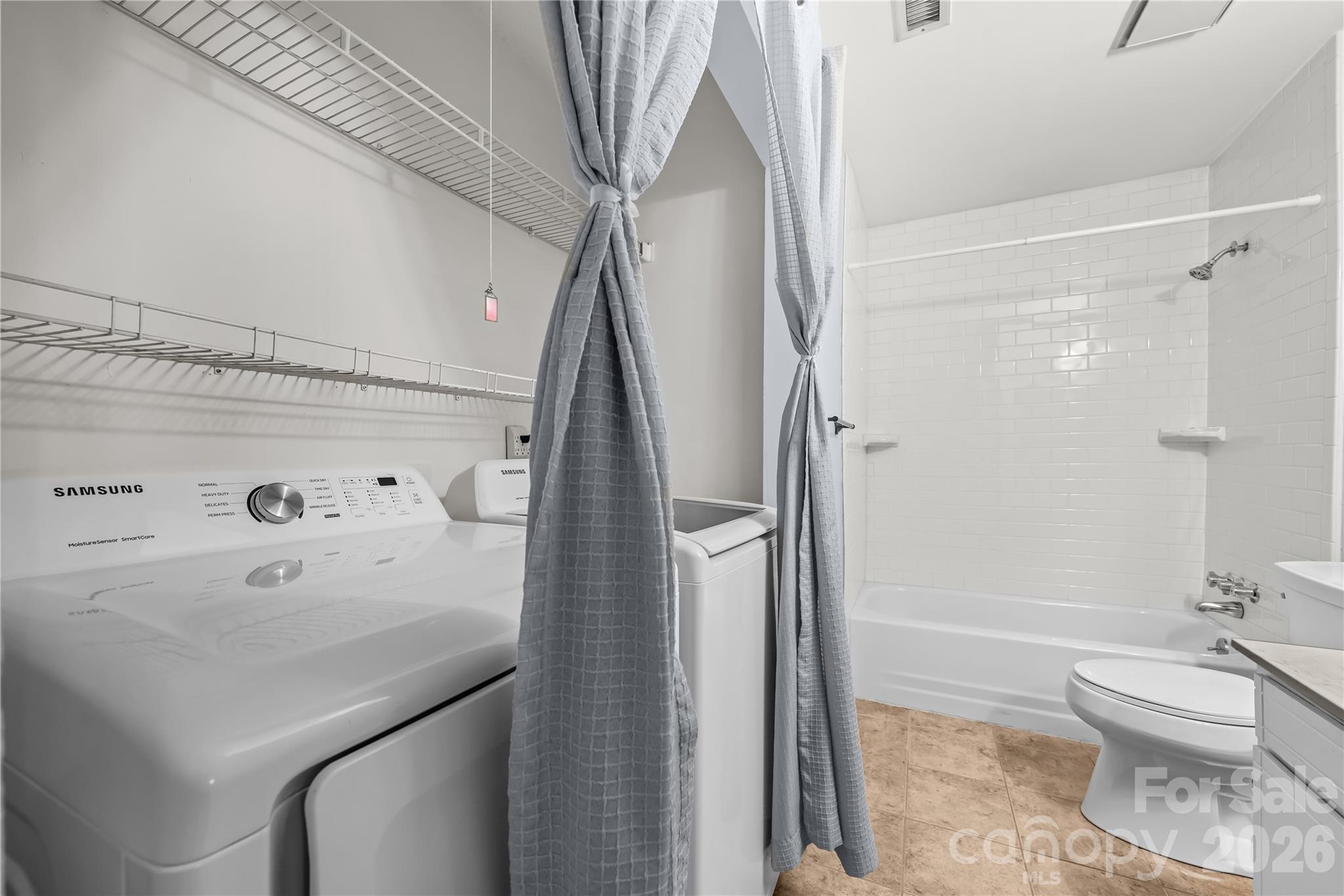 8521 Castle Pine Court — Charlotte