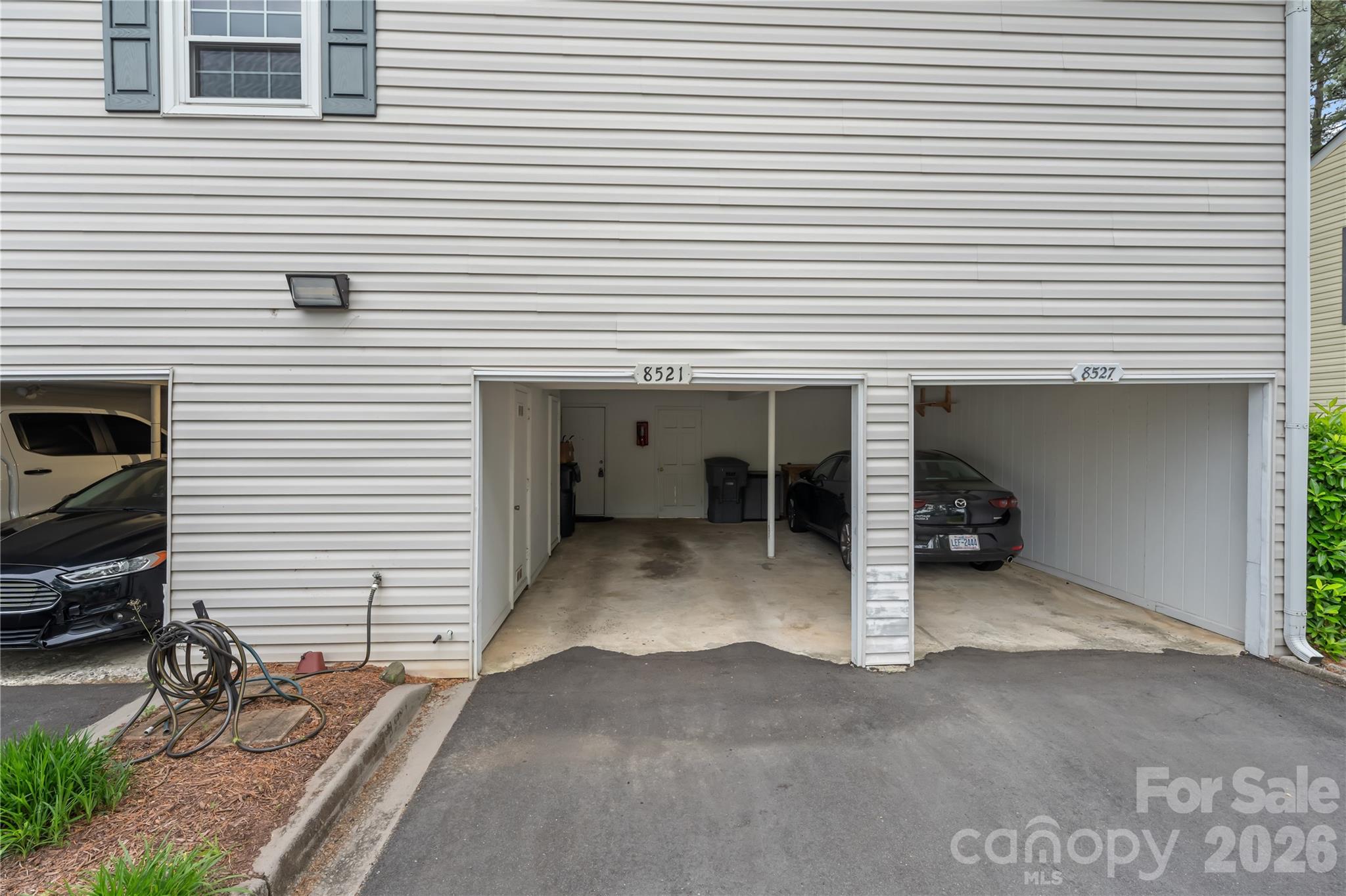 8521 Castle Pine Court — Charlotte