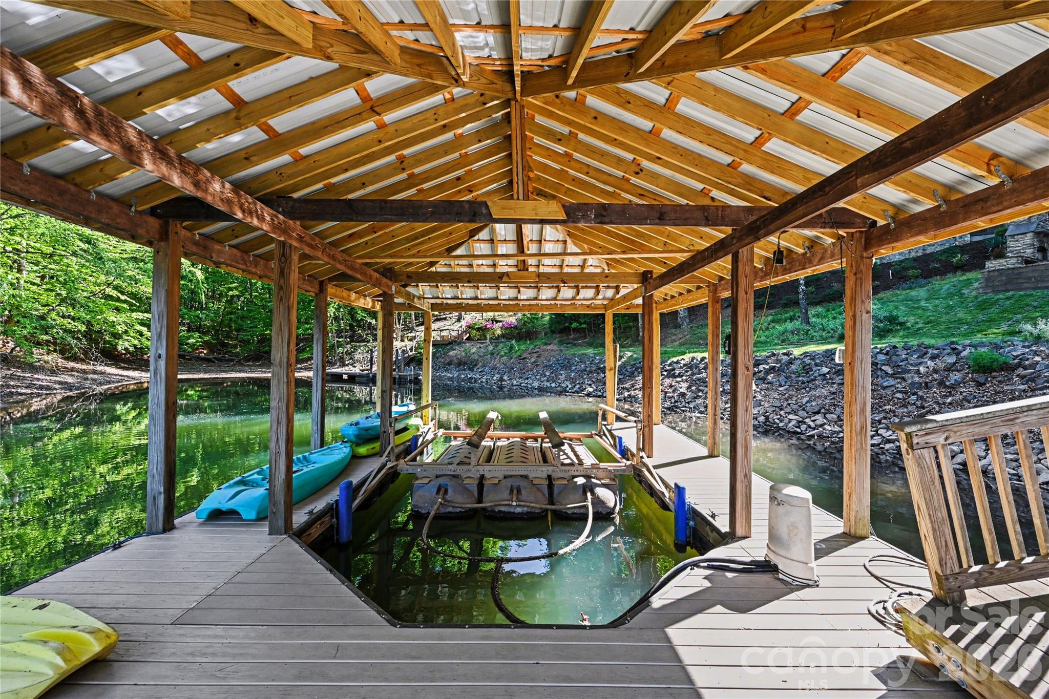 142 Lakeview Shores Loop — Mooresville