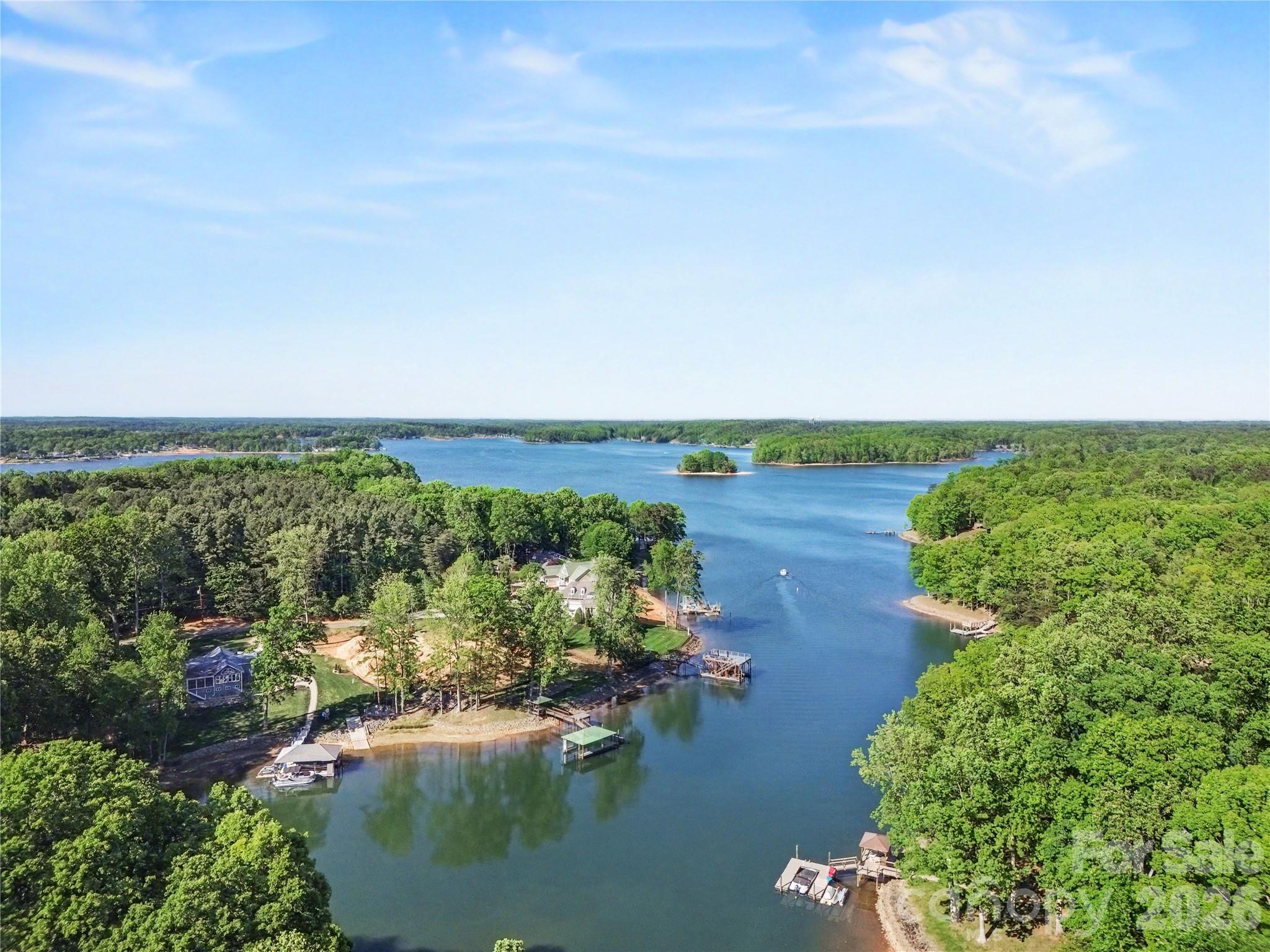142 Lakeview Shores Loop — Mooresville