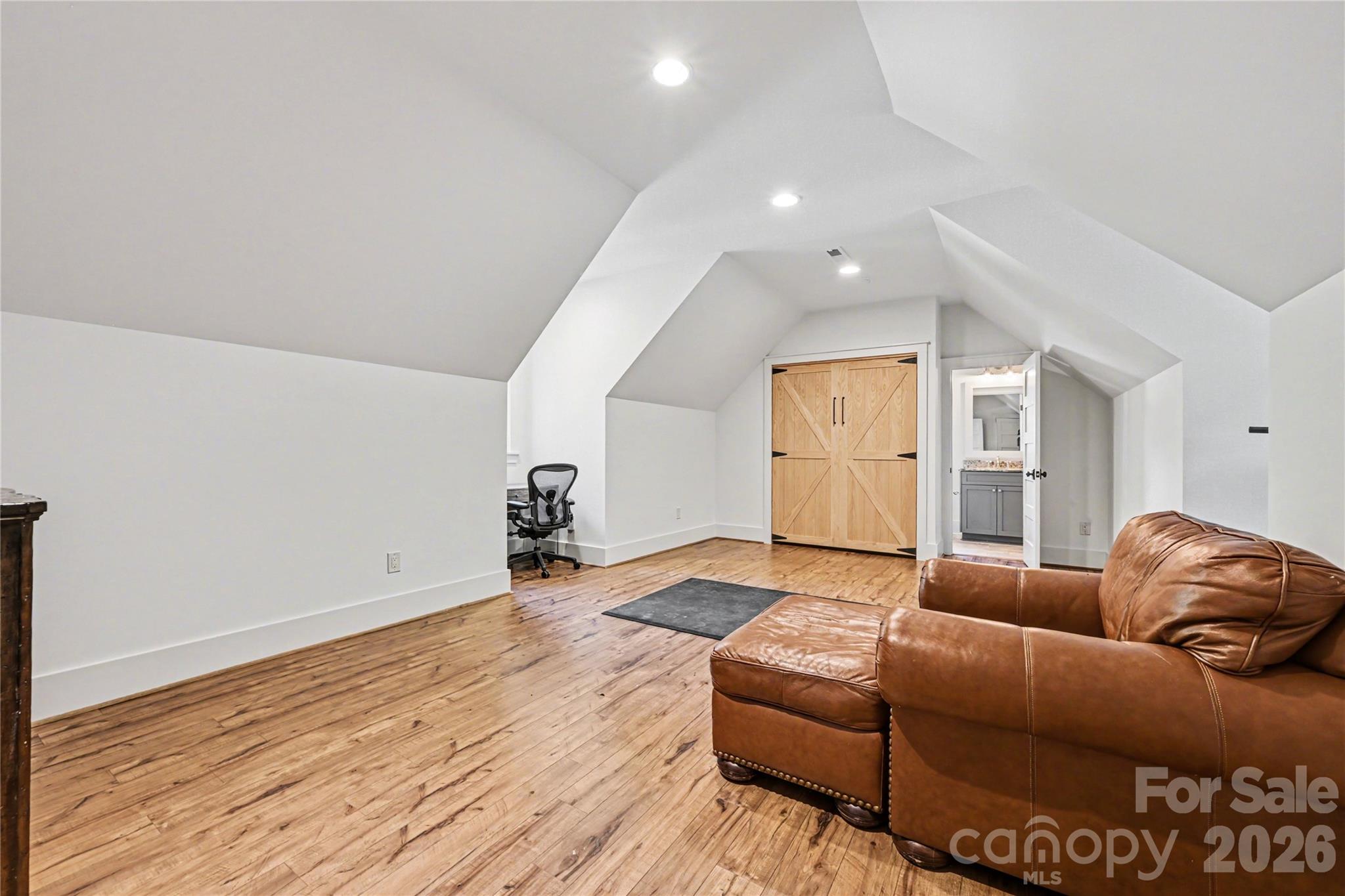 142 Lakeview Shores Loop — Mooresville