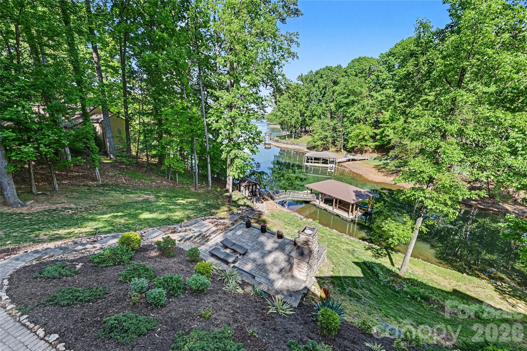 142 Lakeview Shores Loop — Mooresville