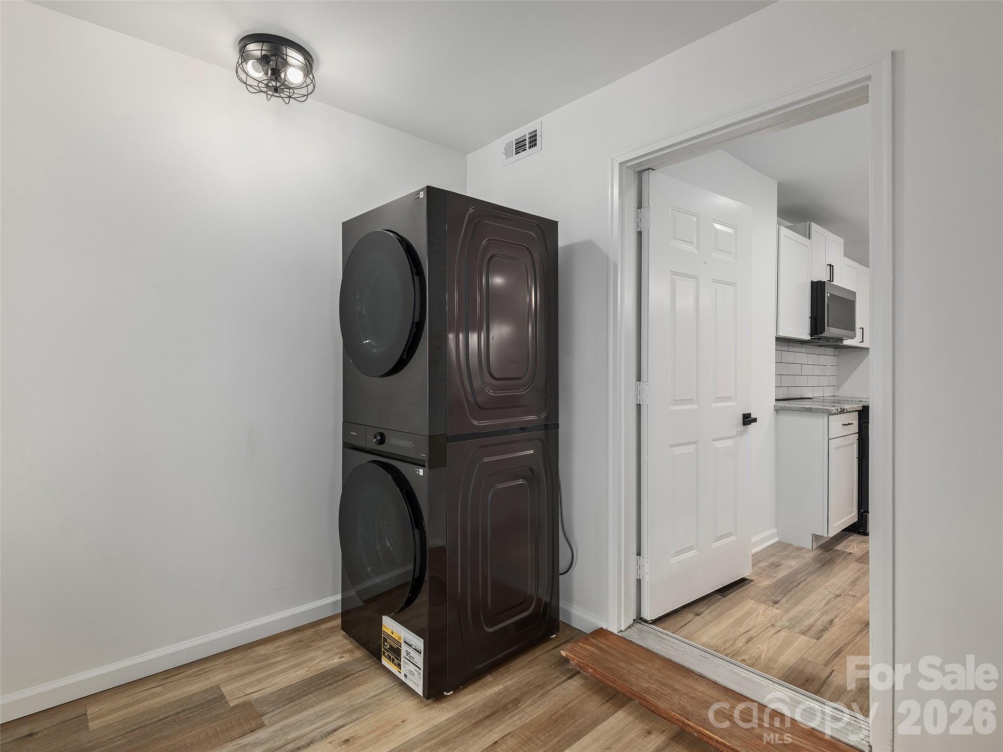 209 Ivy Hill Road — Hendersonville