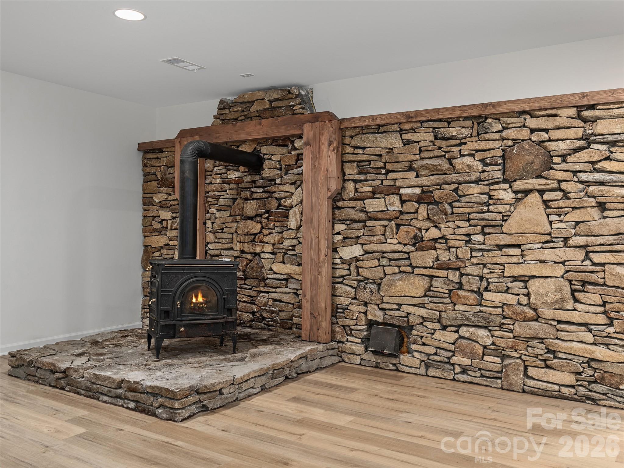 209 Ivy Hill Road — Hendersonville