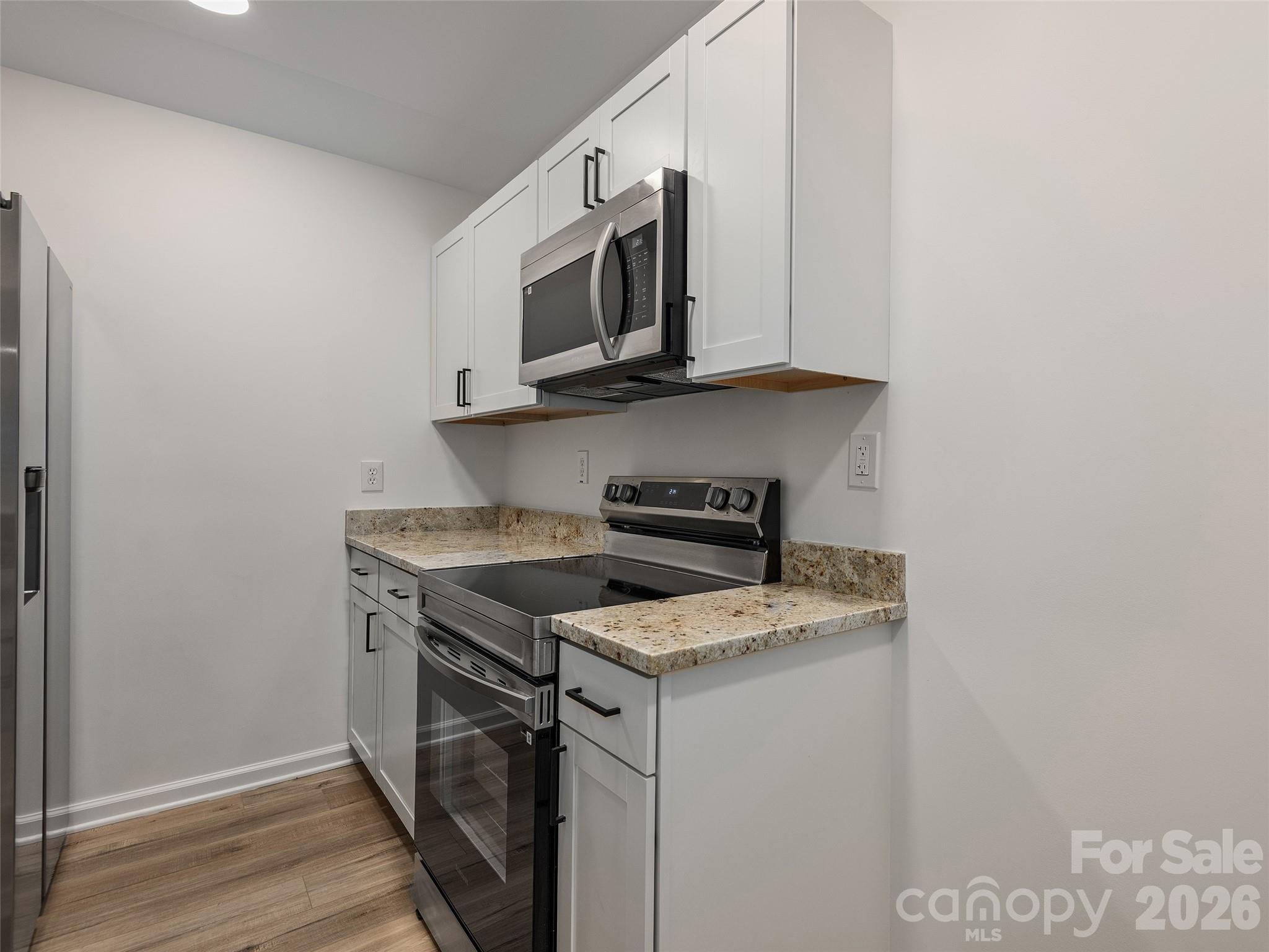 209 Ivy Hill Road — Hendersonville