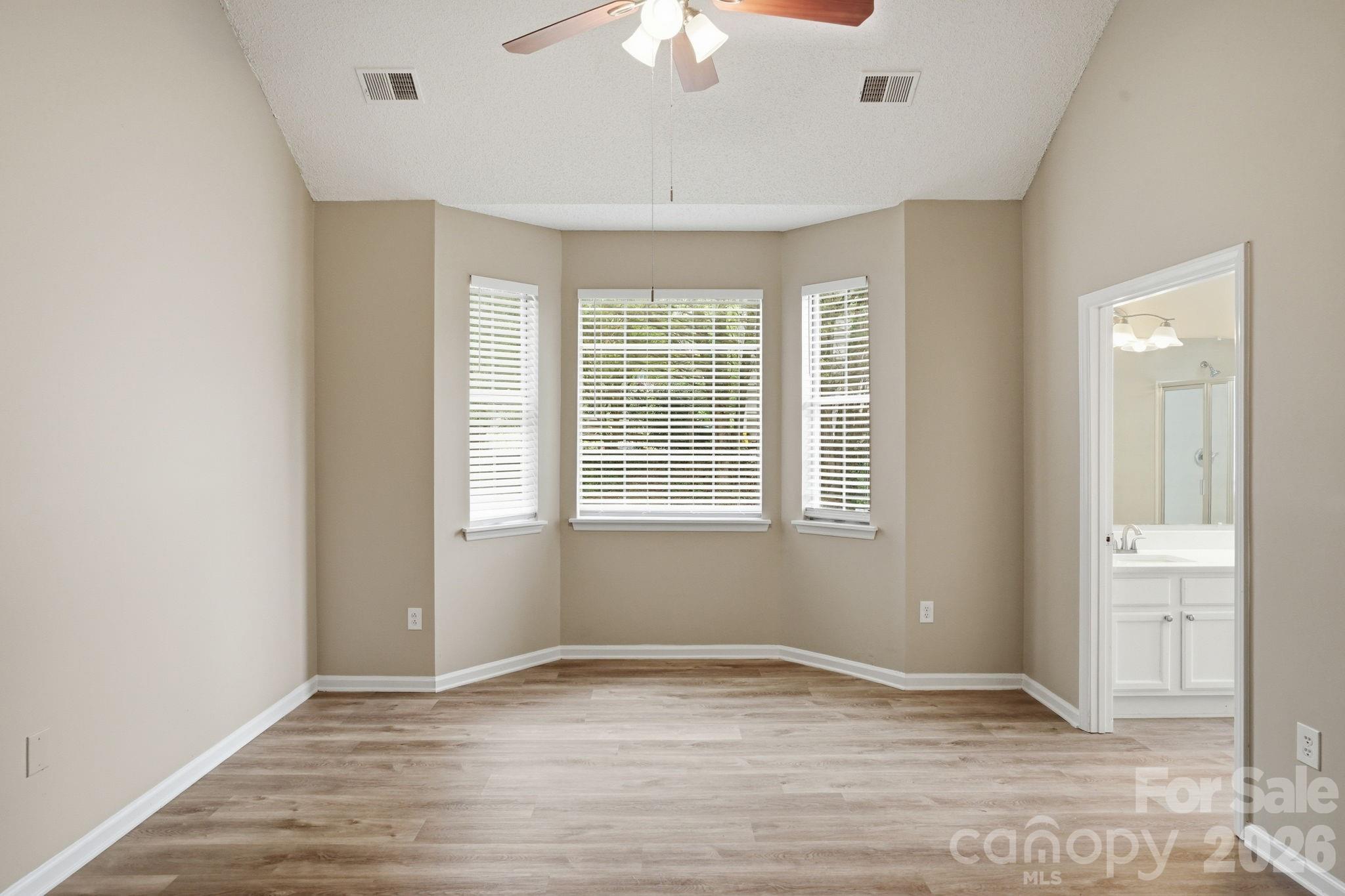7200 Daerwood Place — Charlotte