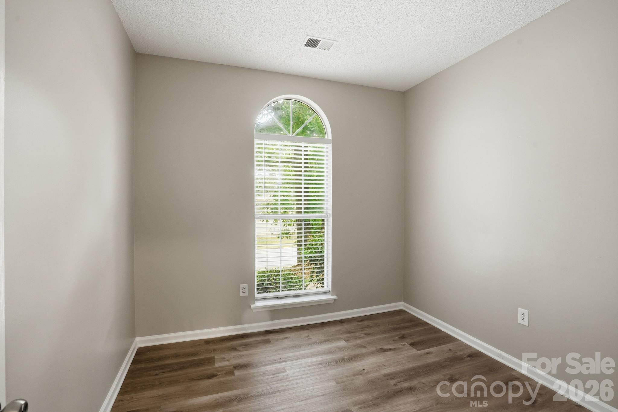 7200 Daerwood Place — Charlotte