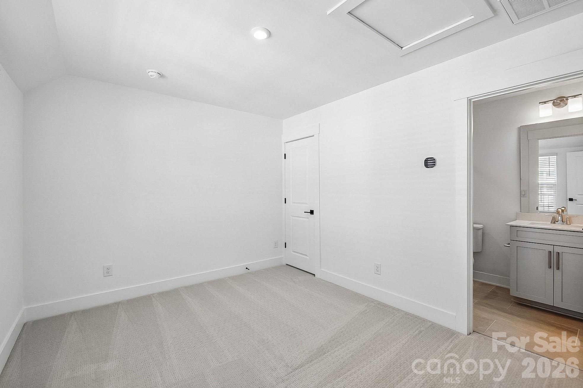 1131 Kokomo Lane — Charlotte