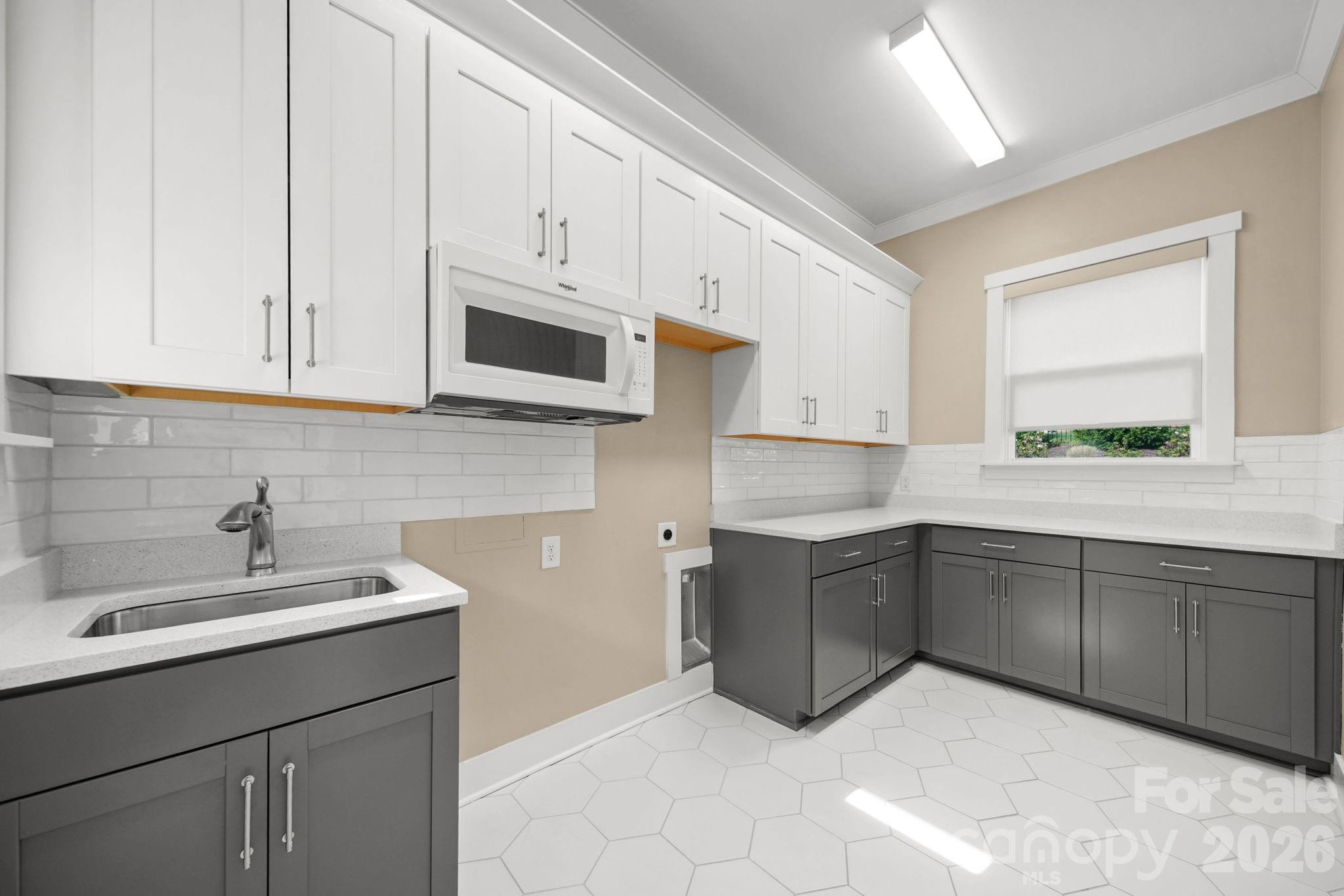 14104 Hollins Grove Avenue — Huntersville