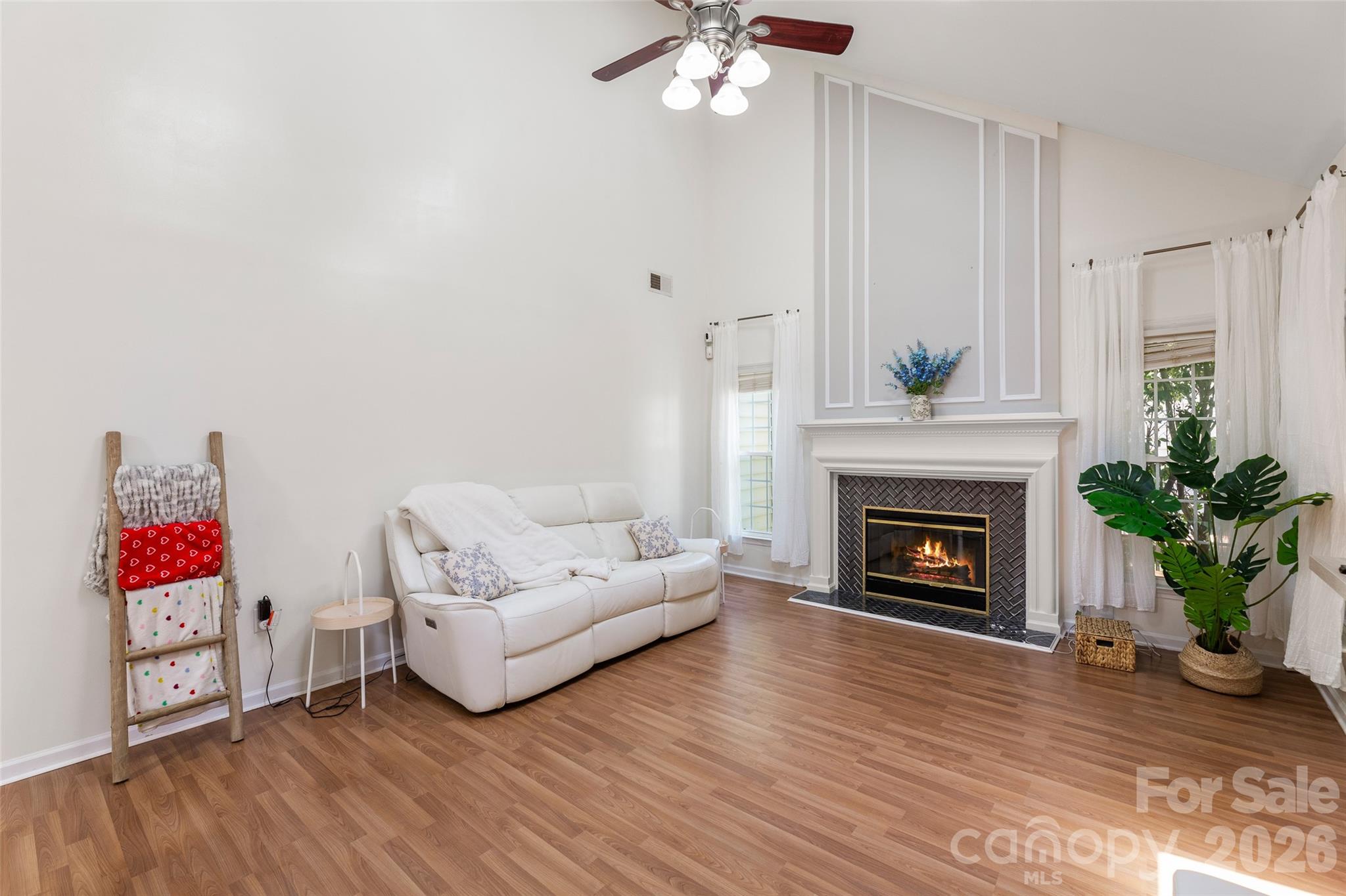 8906 Glade Court — Huntersville