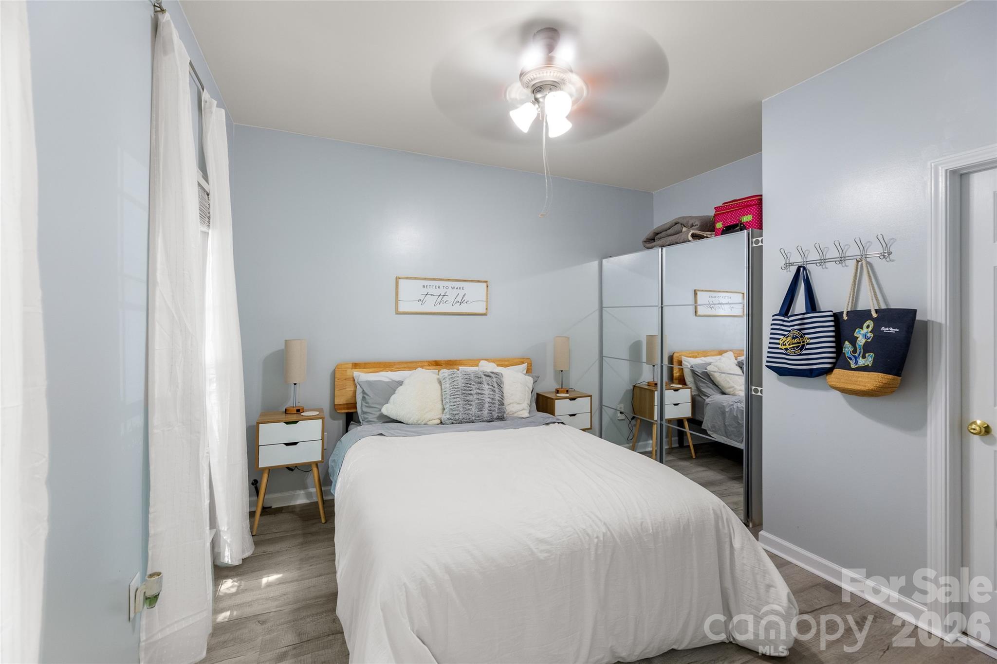 8906 Glade Court — Huntersville