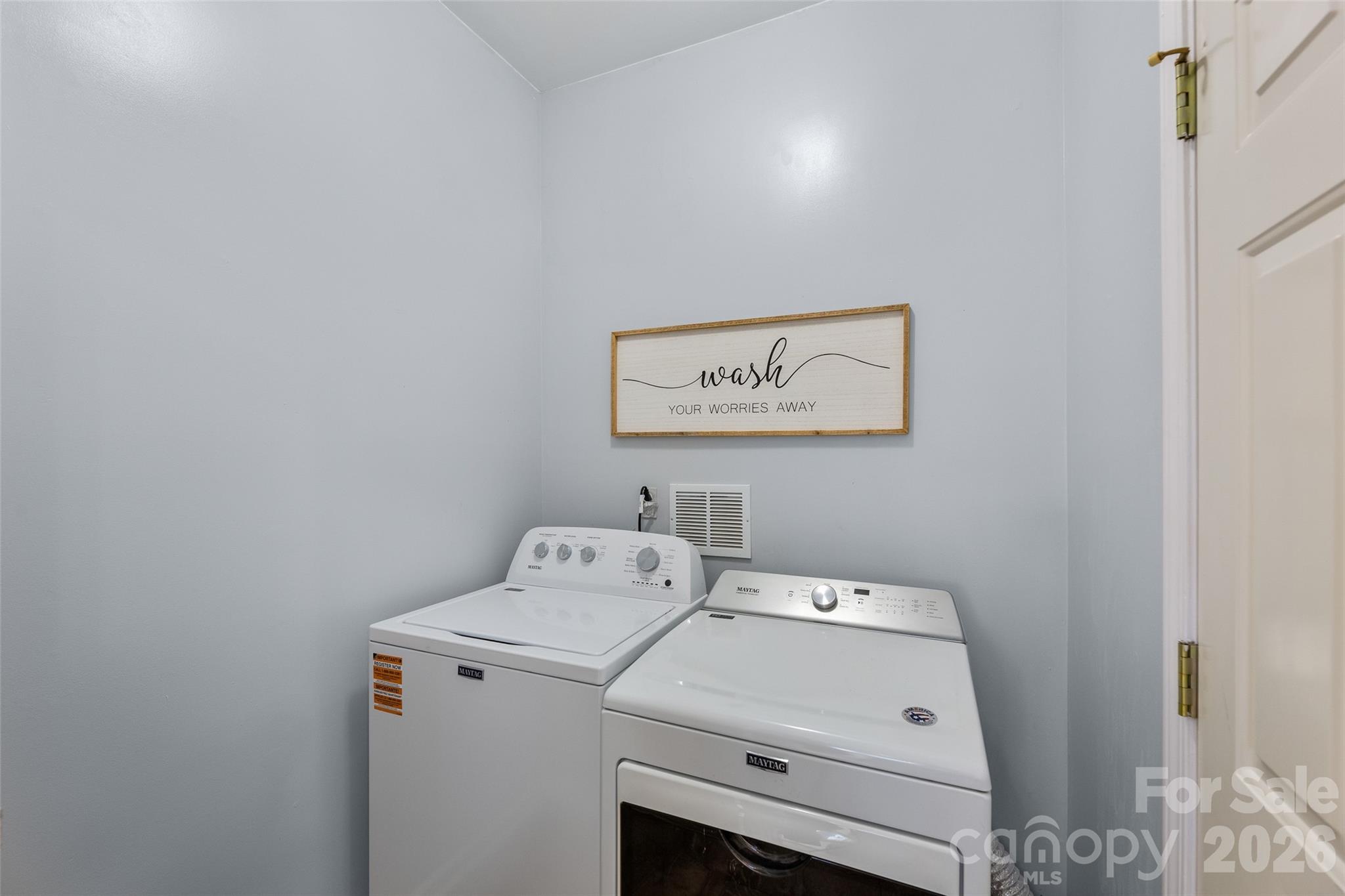 8906 Glade Court — Huntersville