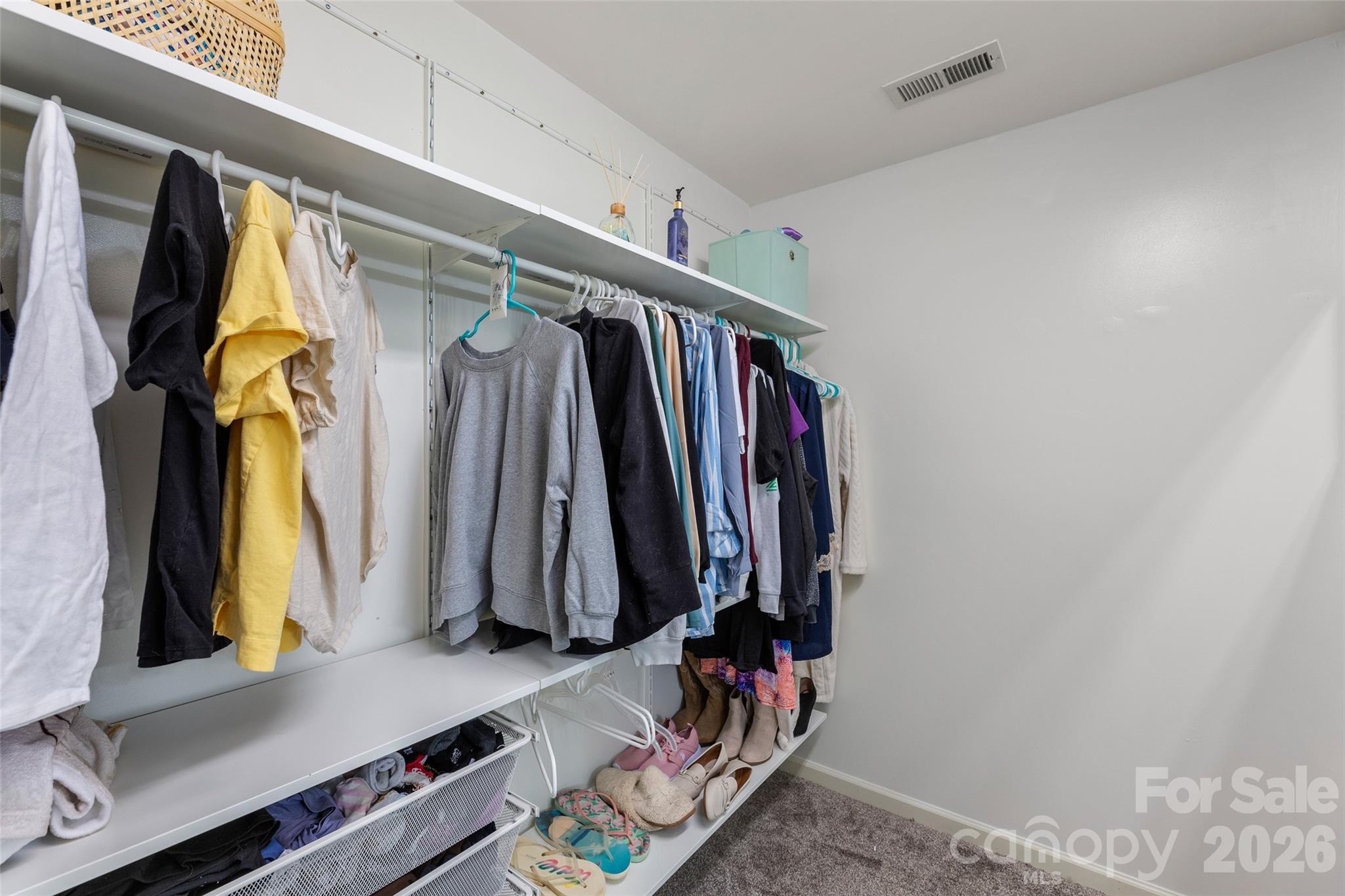 8906 Glade Court — Huntersville