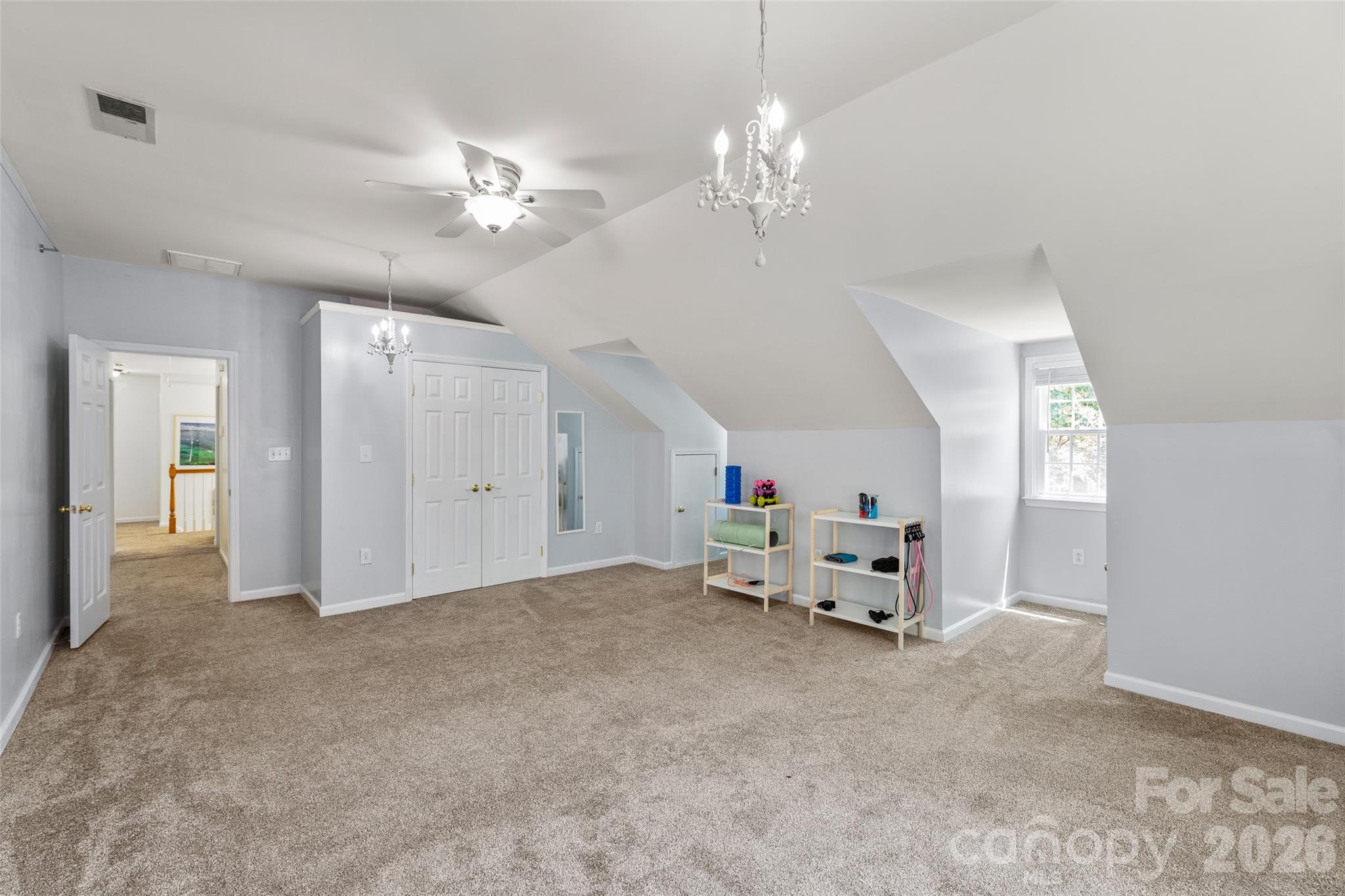 8906 Glade Court — Huntersville