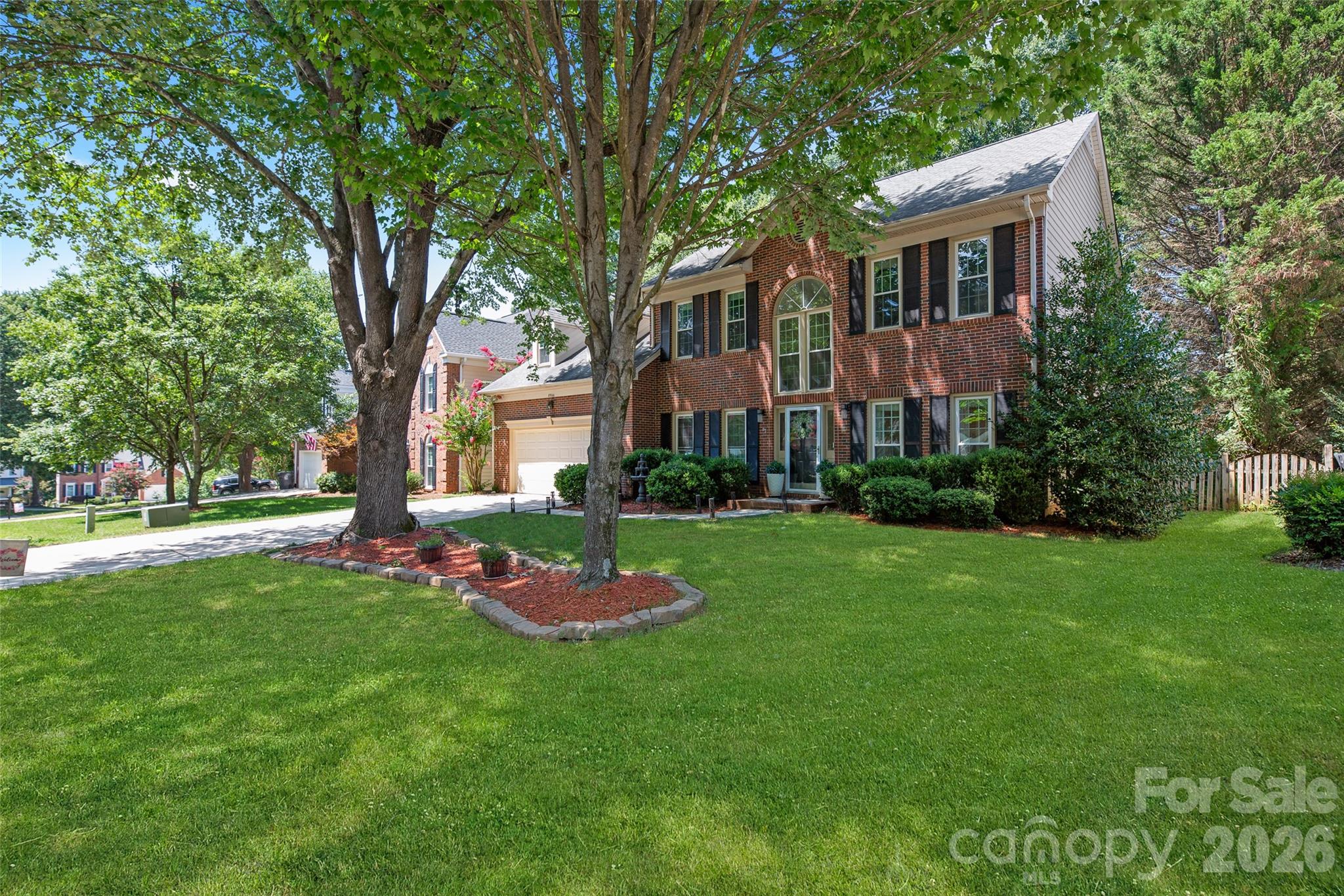 8906 Glade Court — Huntersville