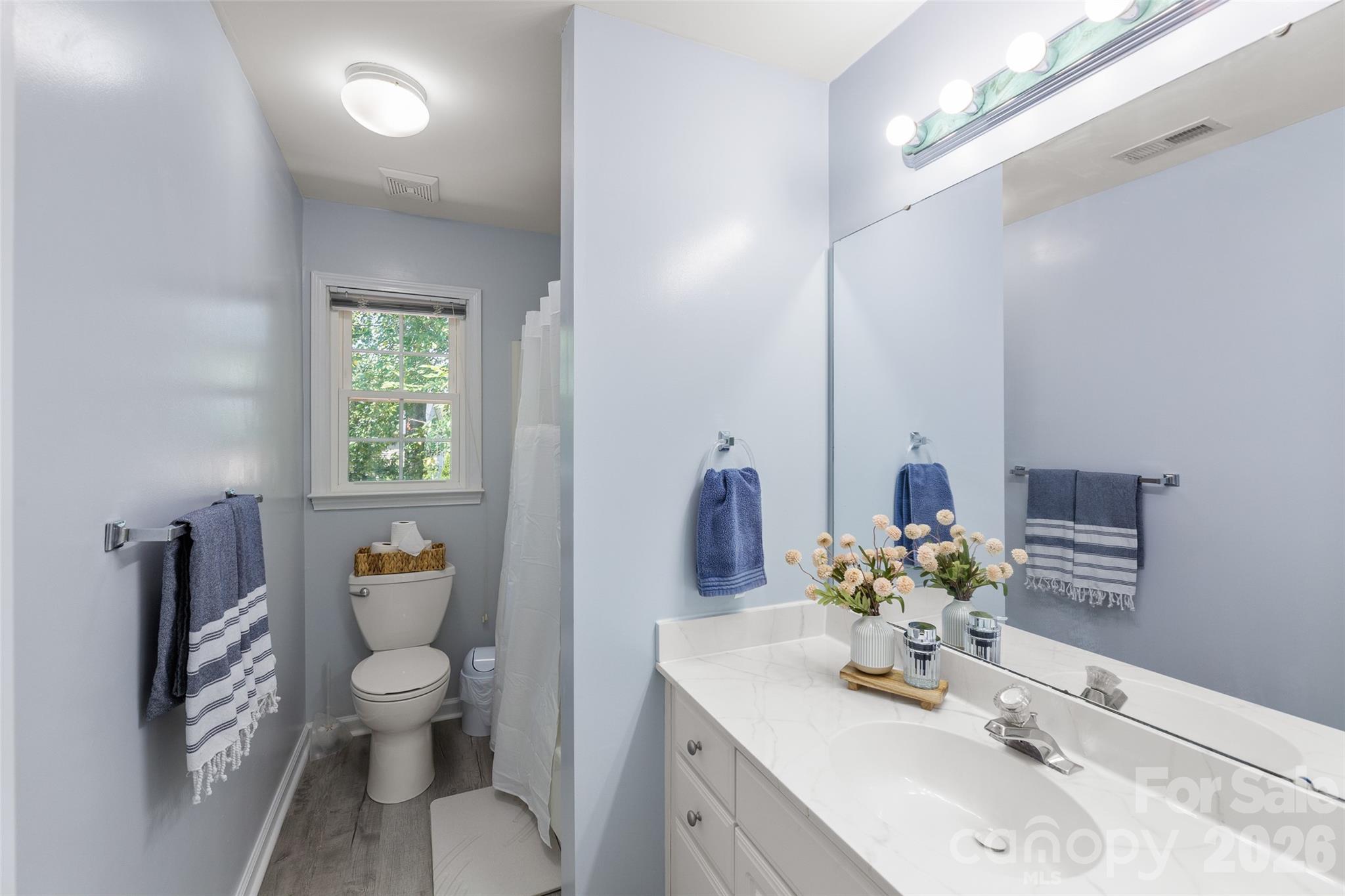 8906 Glade Court — Huntersville