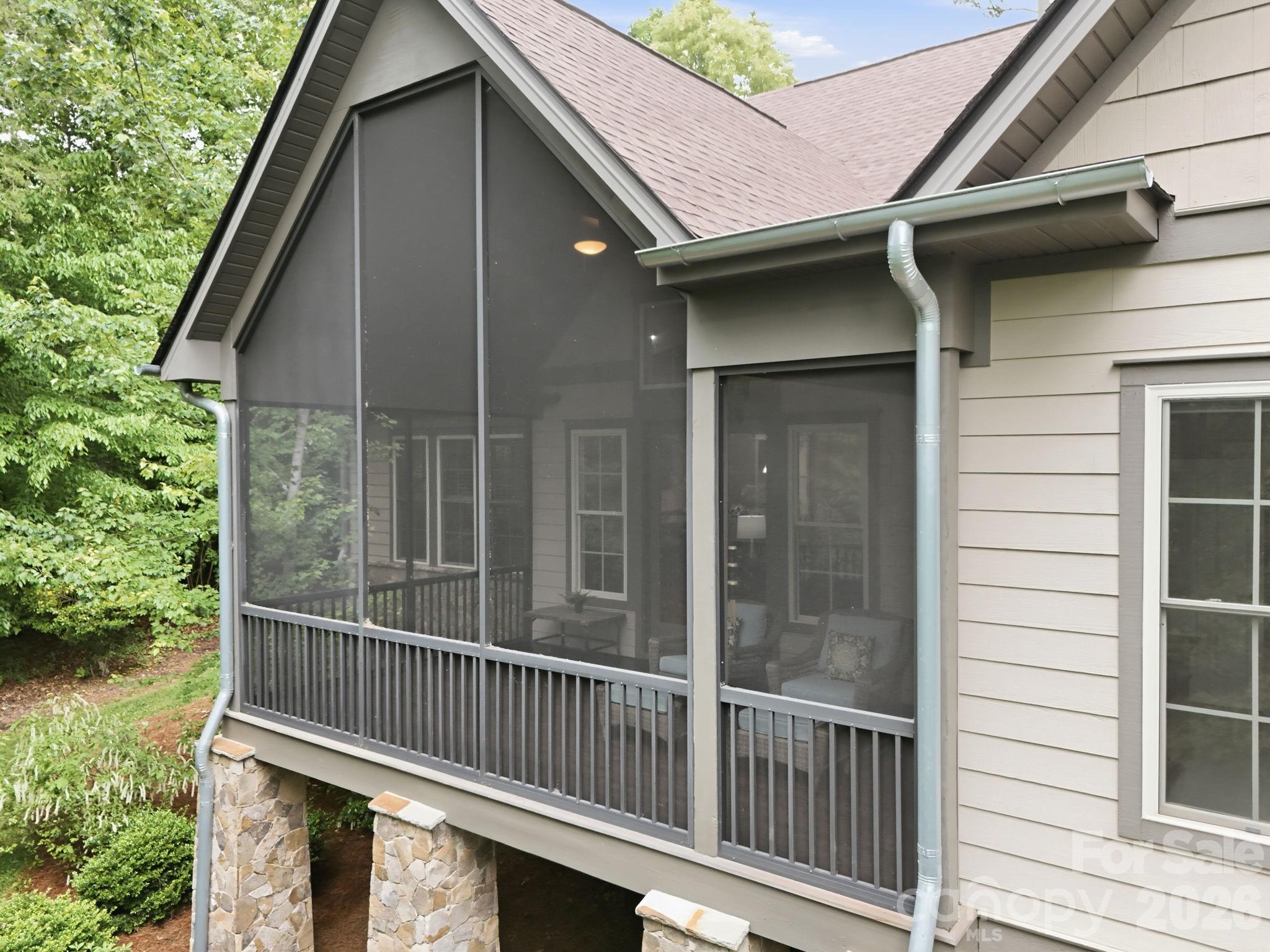 129 Orvis Stone Circle — Biltmore Lake