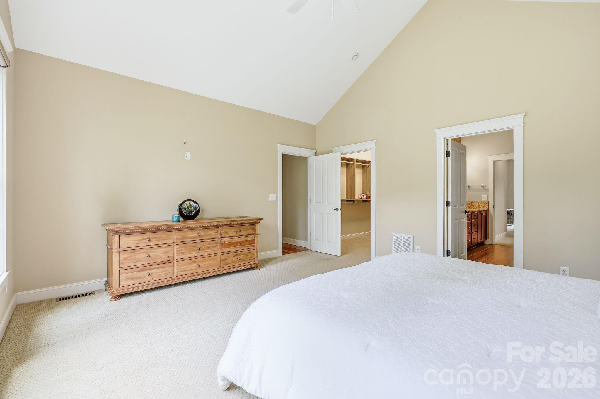 129 Orvis Stone Circle — Biltmore Lake