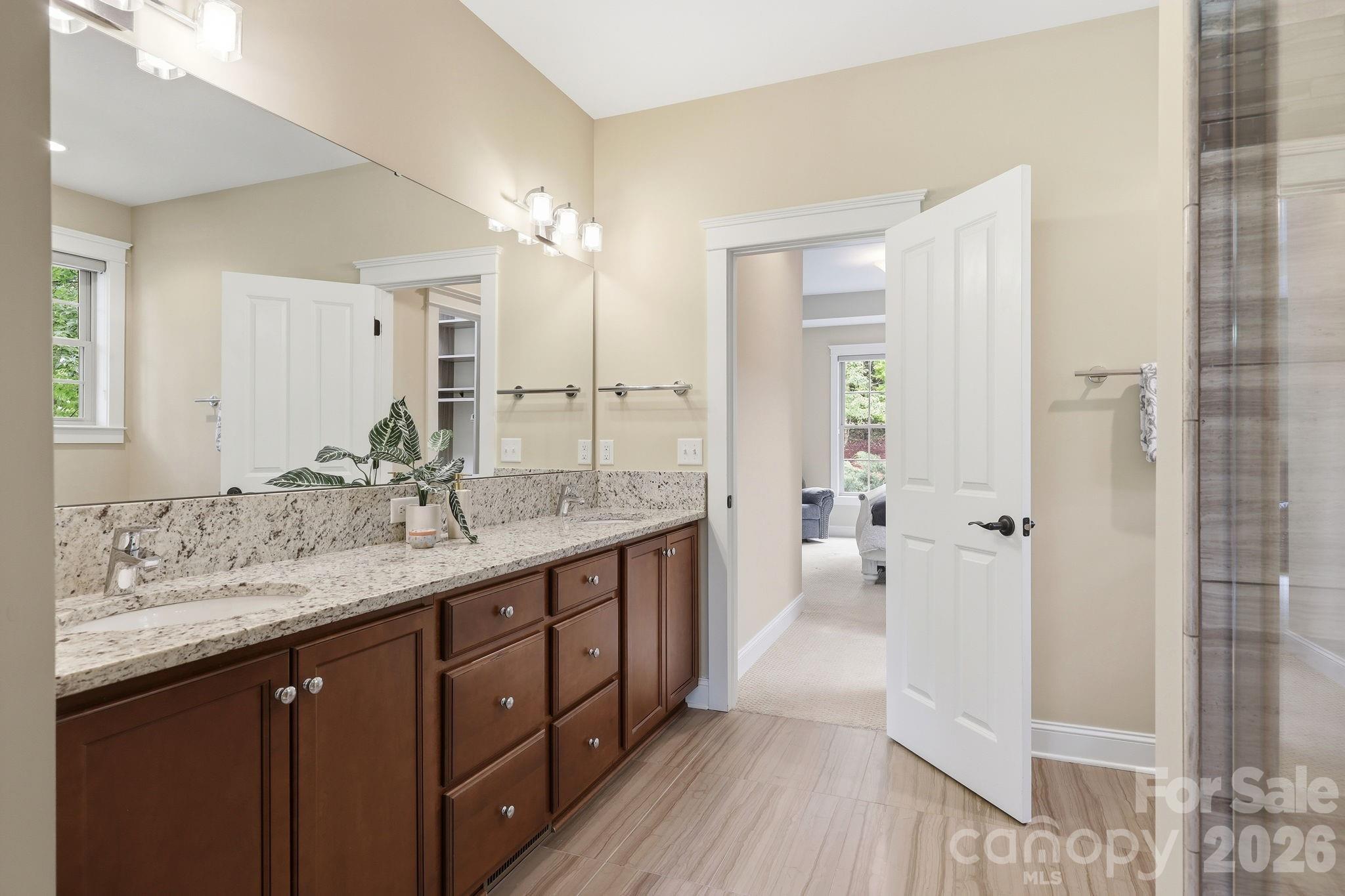 129 Orvis Stone Circle — Biltmore Lake
