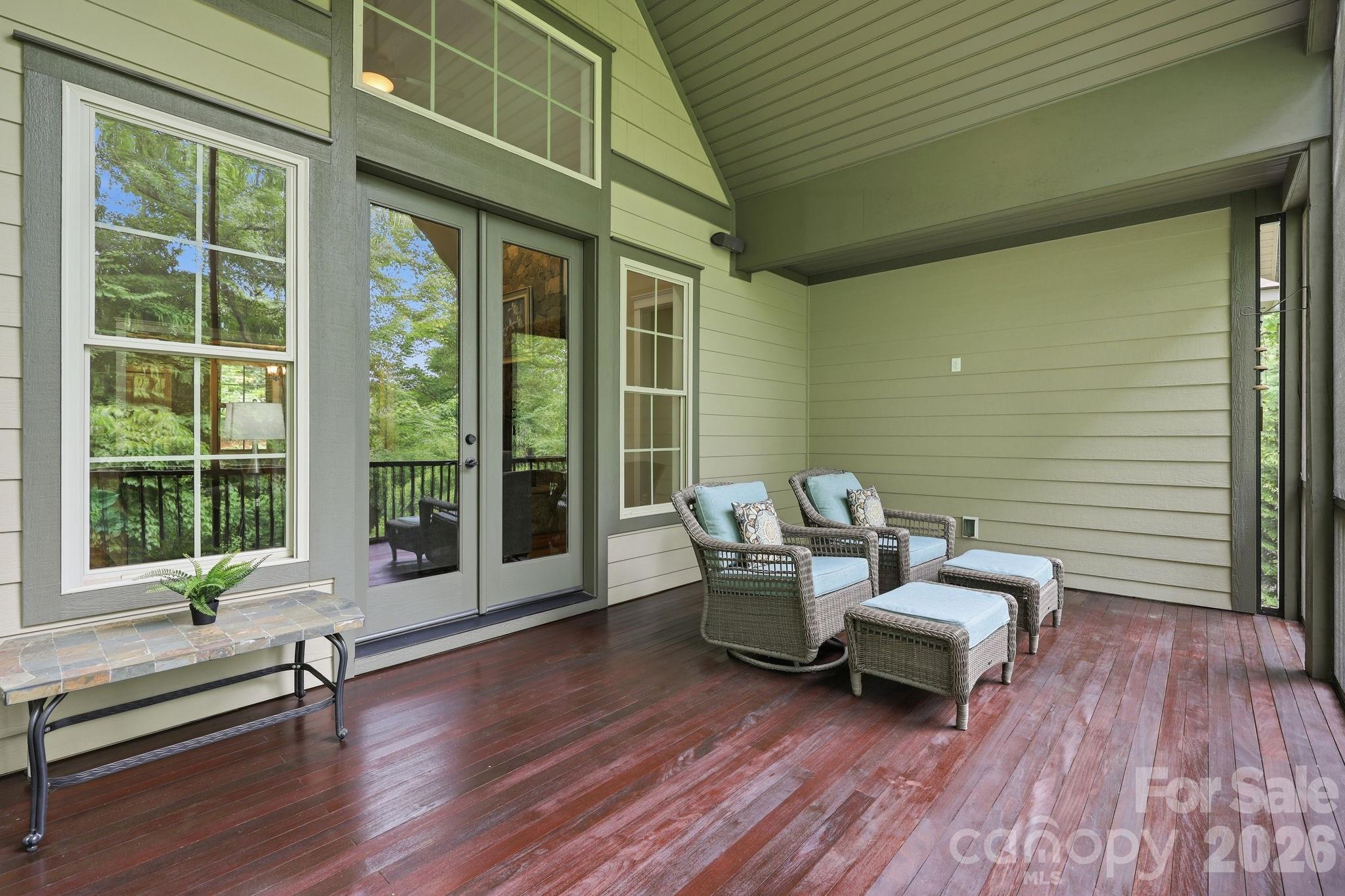 129 Orvis Stone Circle — Biltmore Lake