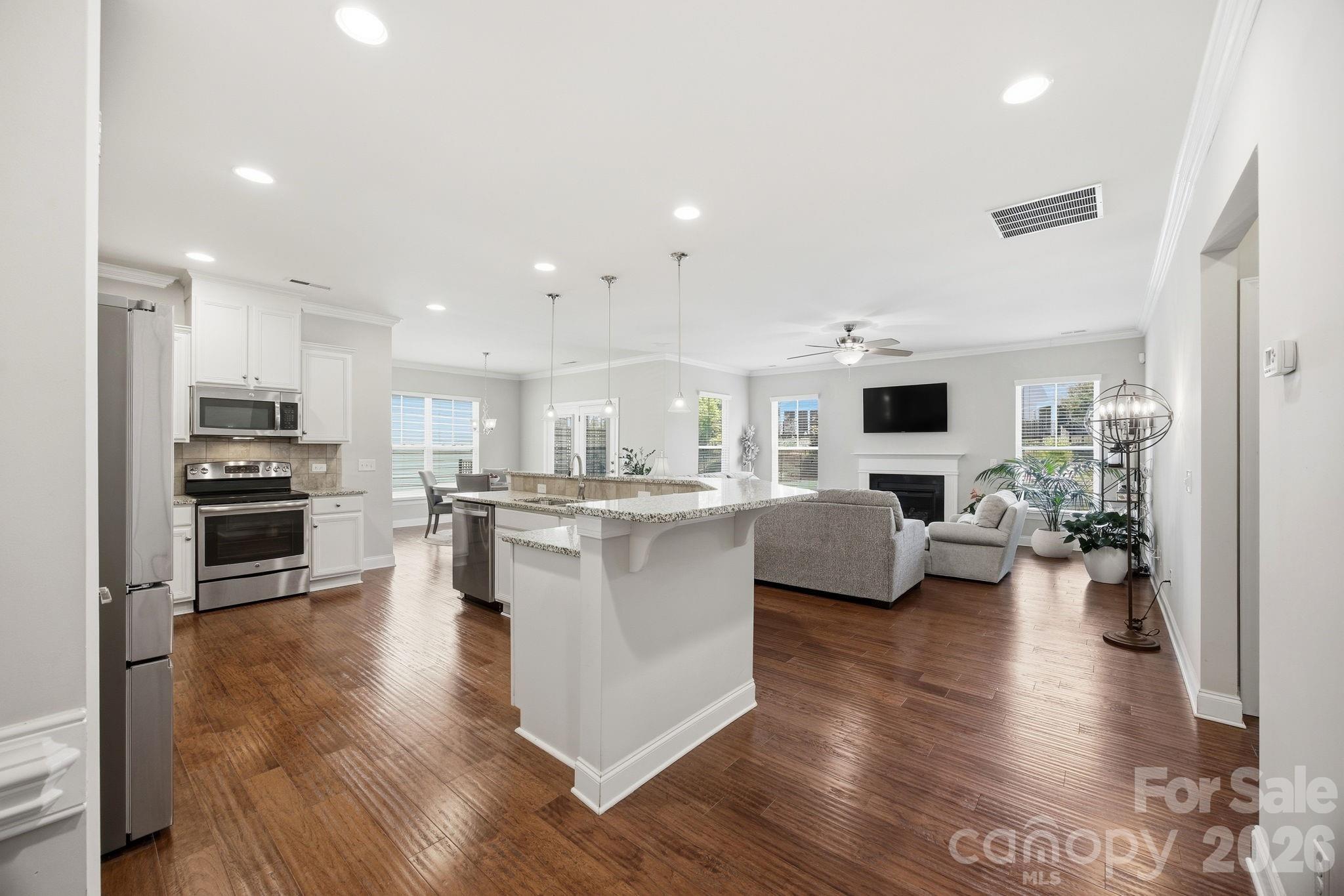 16024 Oxford Glenn Drive — Huntersville