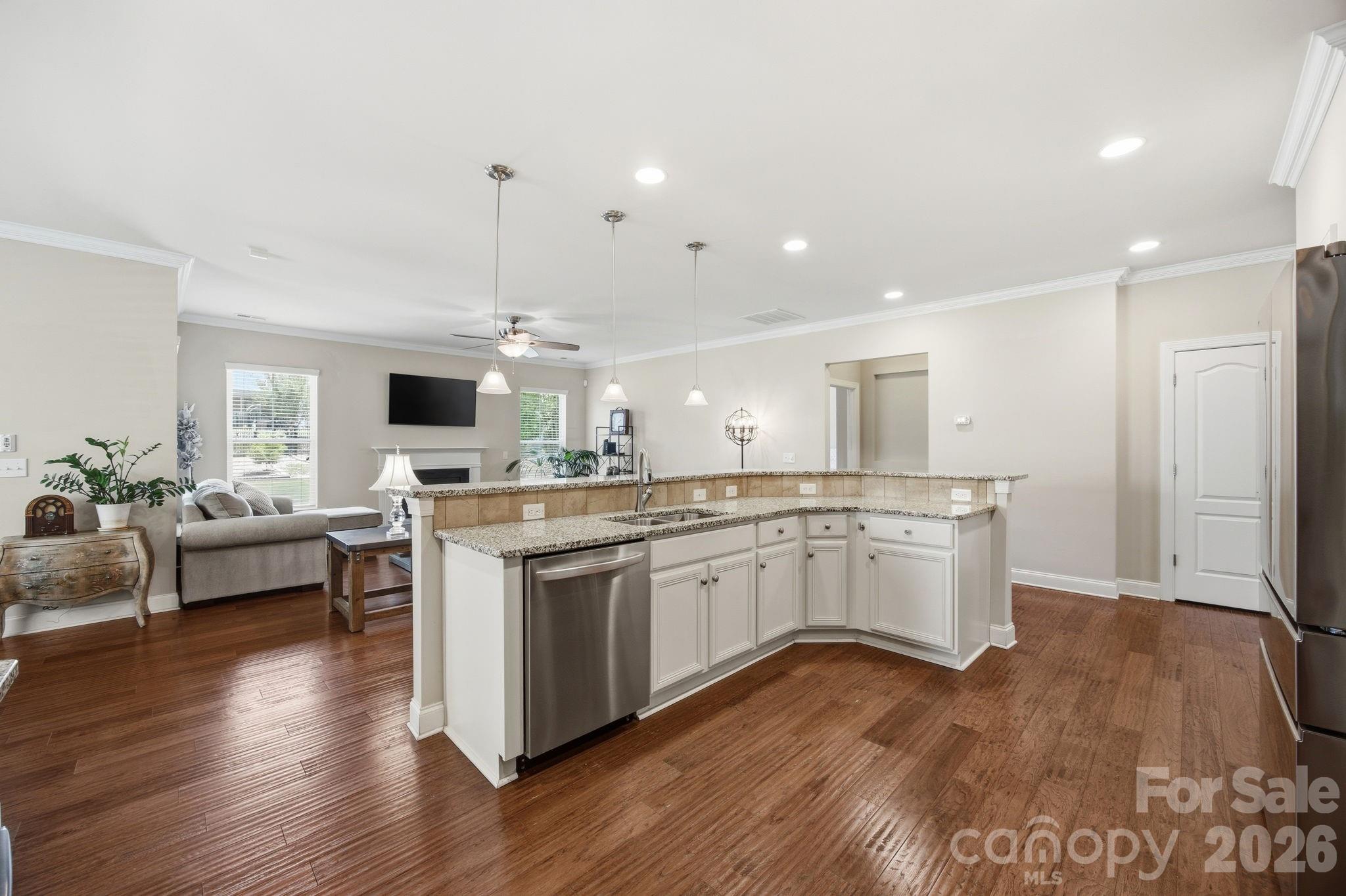 16024 Oxford Glenn Drive — Huntersville