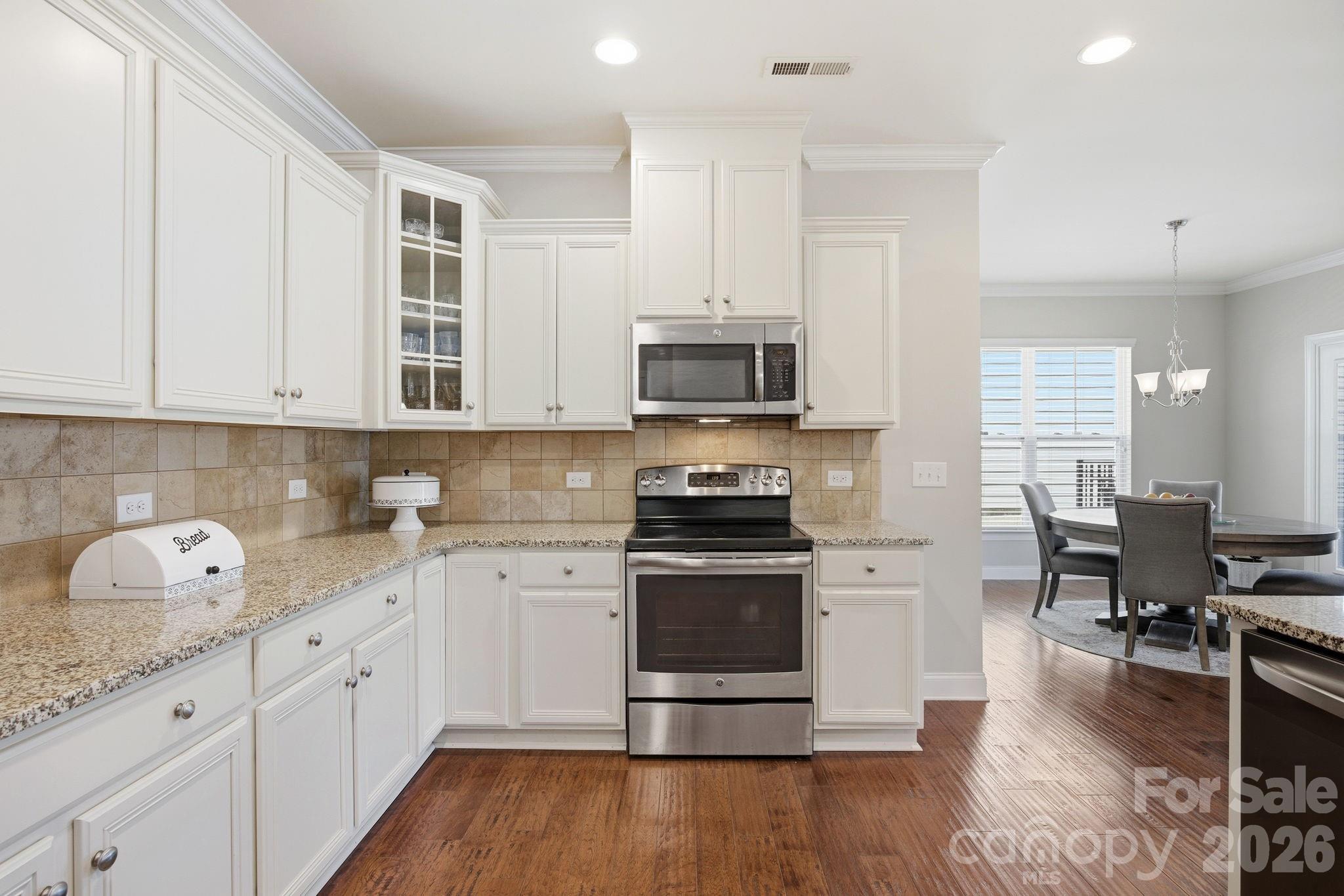 16024 Oxford Glenn Drive — Huntersville