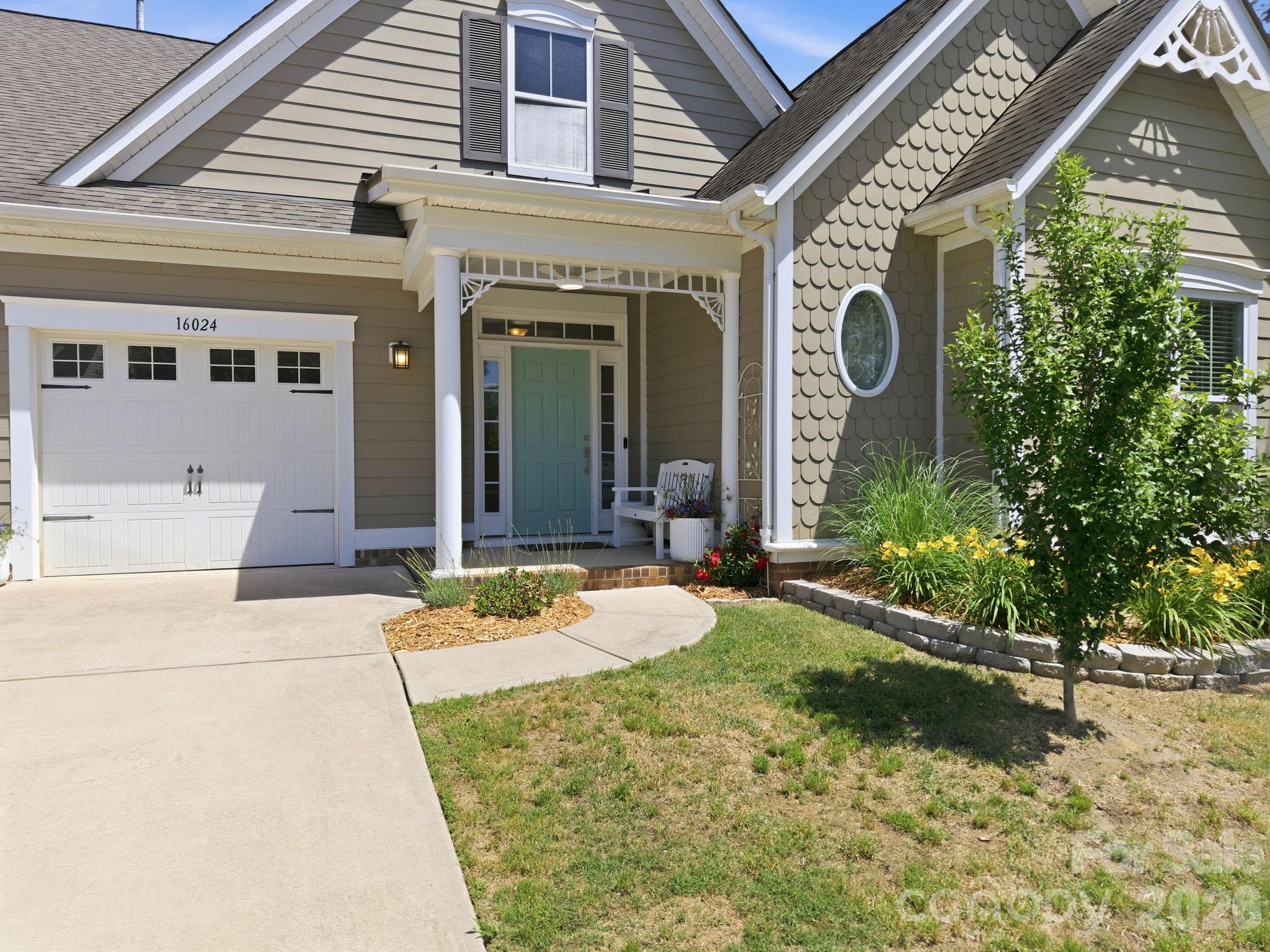 16024 Oxford Glenn Drive — Huntersville