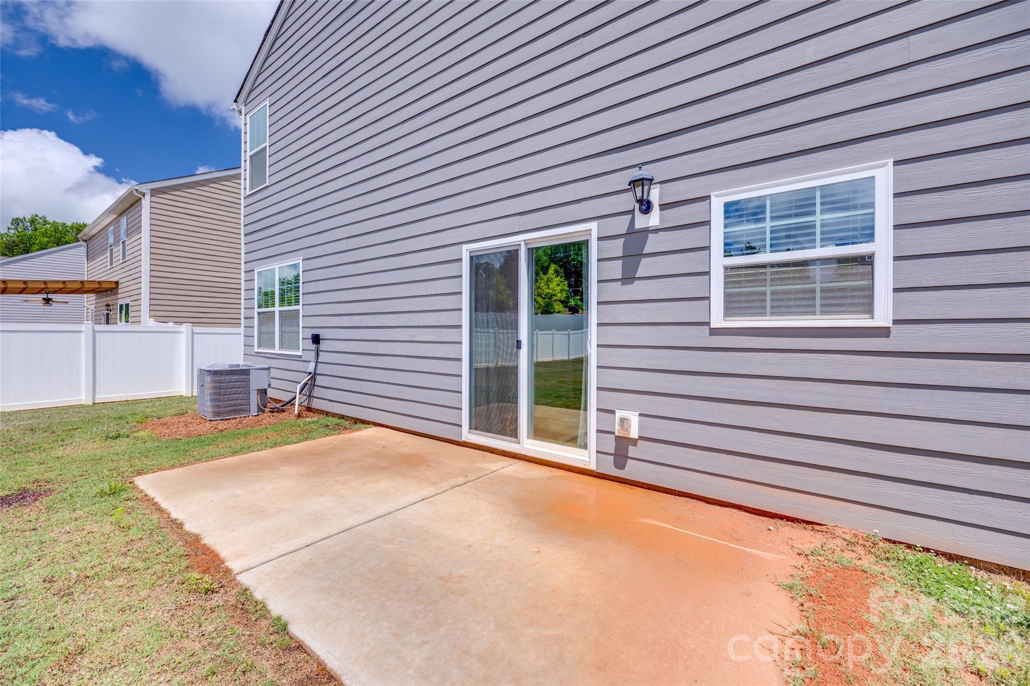 3513 Sycamore Crossing Court — Mount Holly