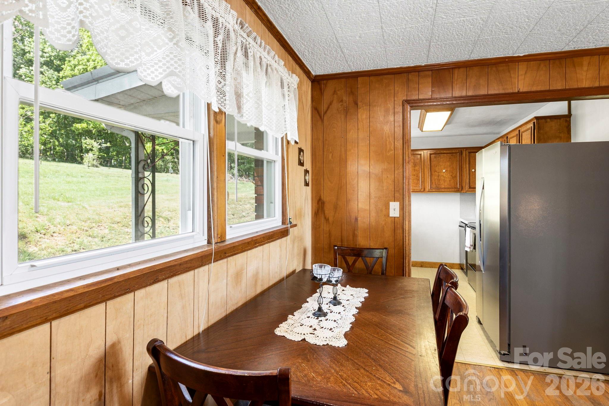 18 Hilda Lane — Mills River