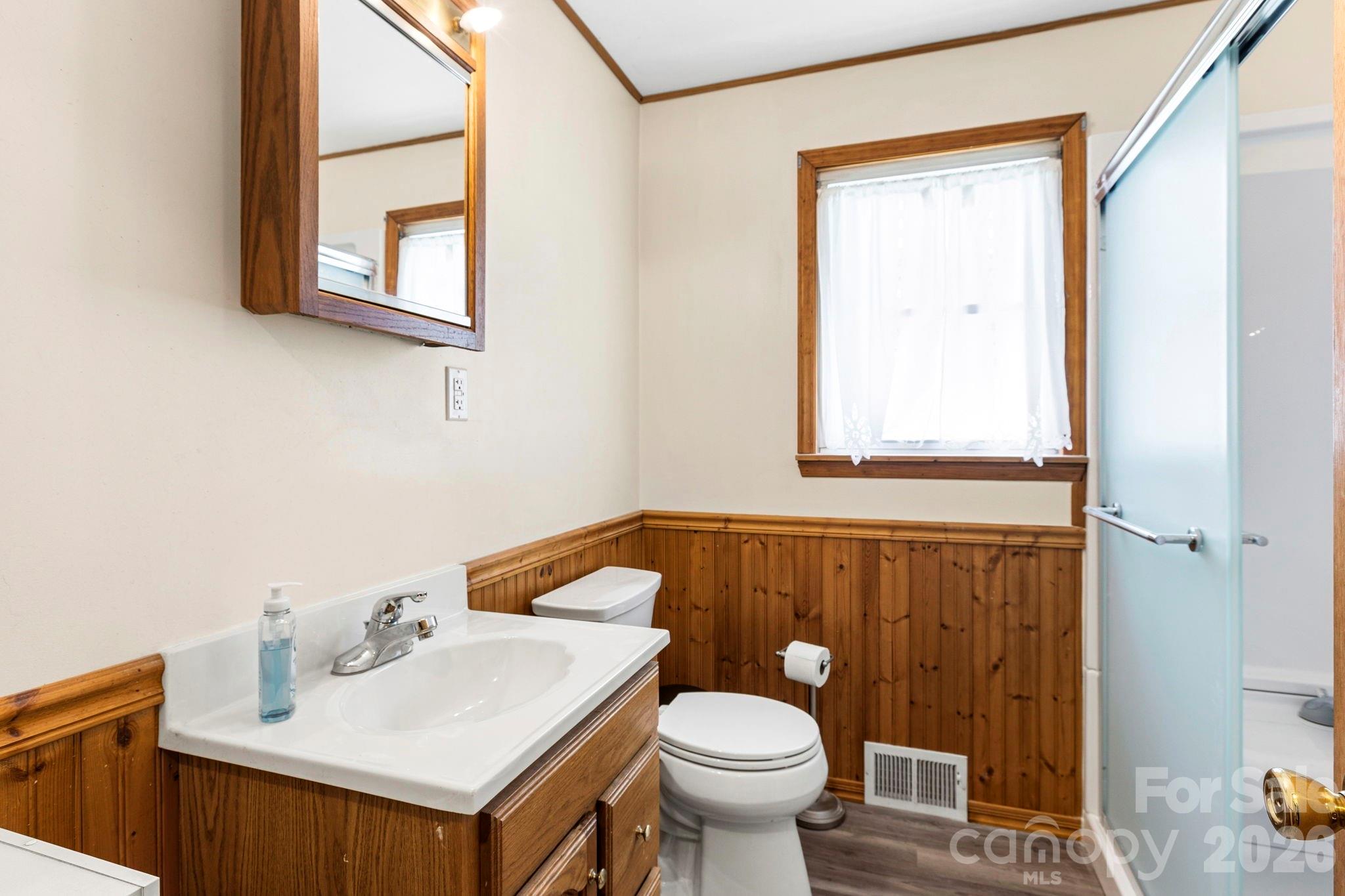 18 Hilda Lane — Mills River