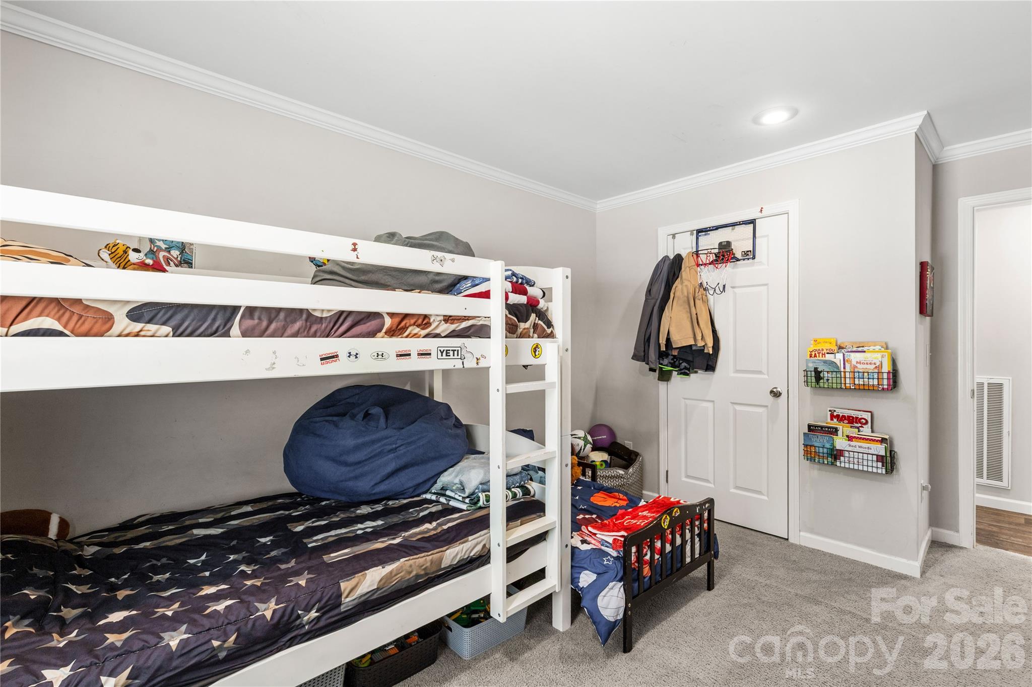 412 Mullinax Circle — Blacksburg