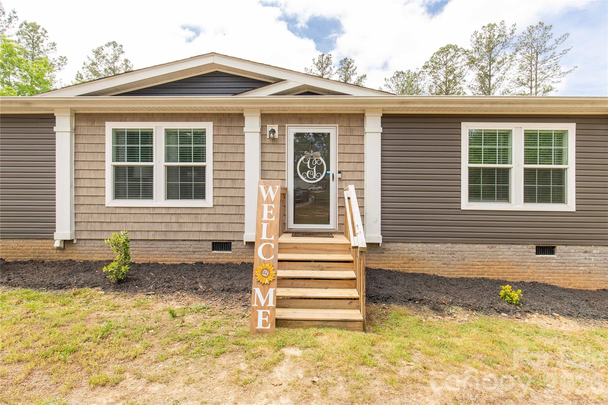 412 Mullinax Circle — Blacksburg