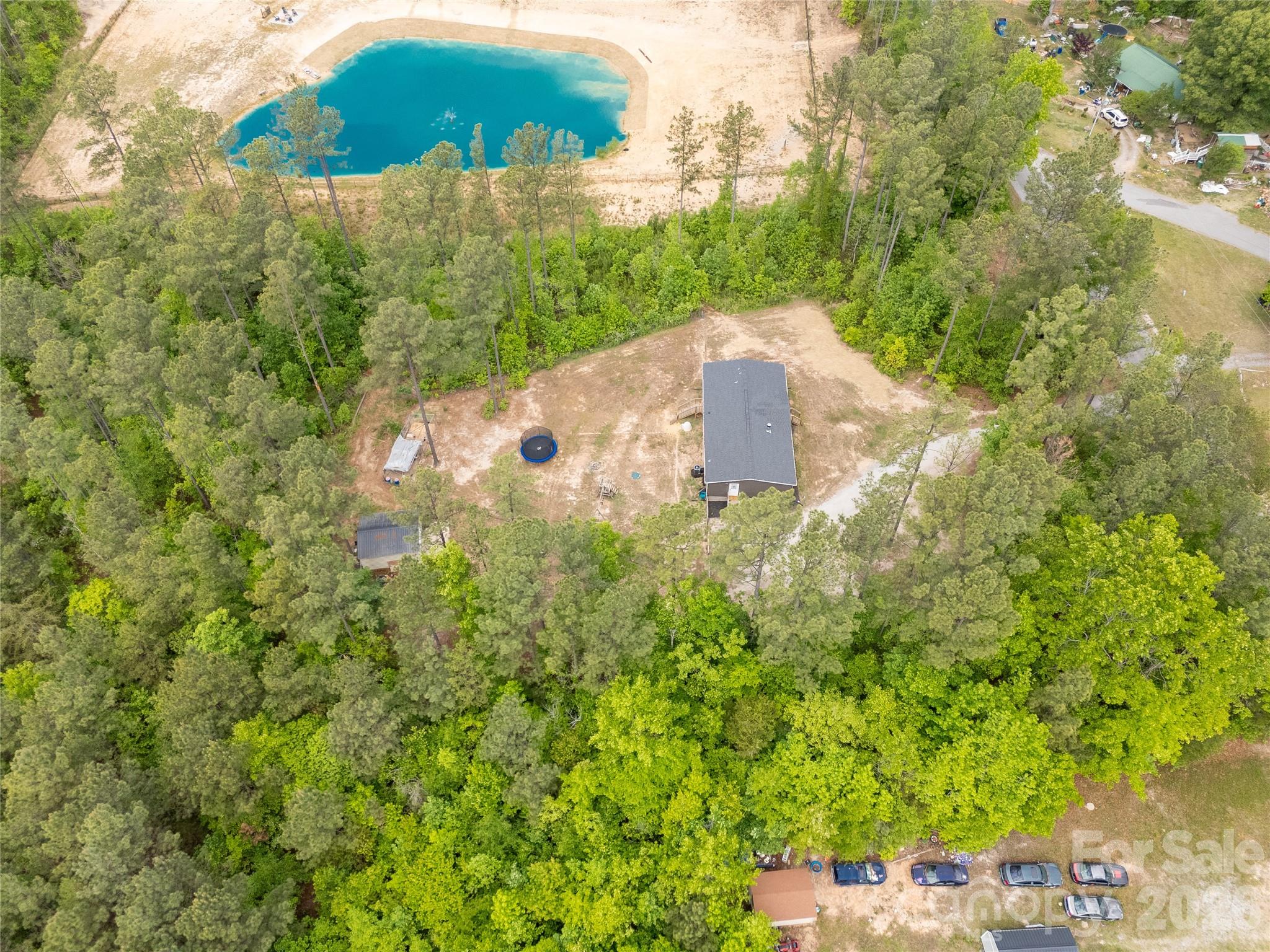 412 Mullinax Circle — Blacksburg