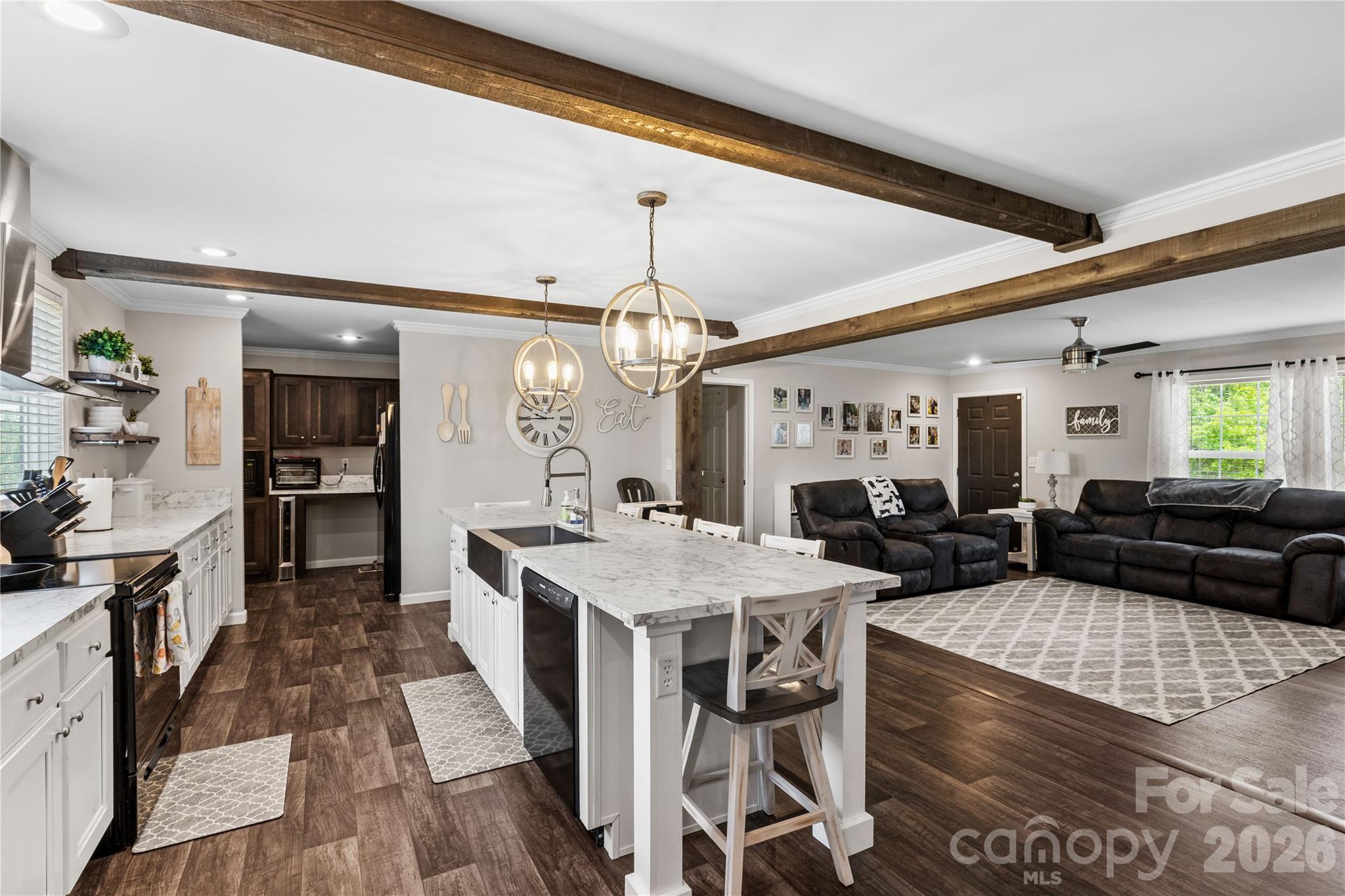 412 Mullinax Circle — Blacksburg