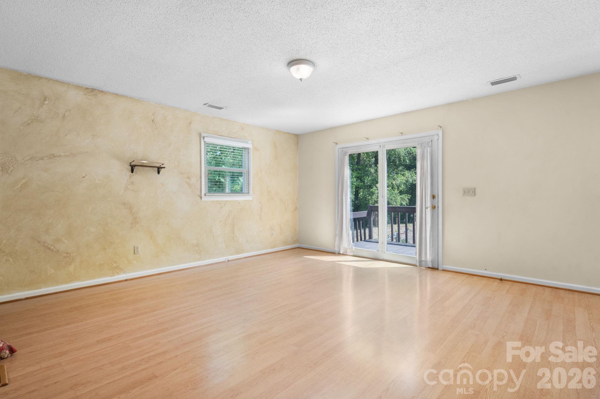 2113 White Pine Drive — Granite Falls