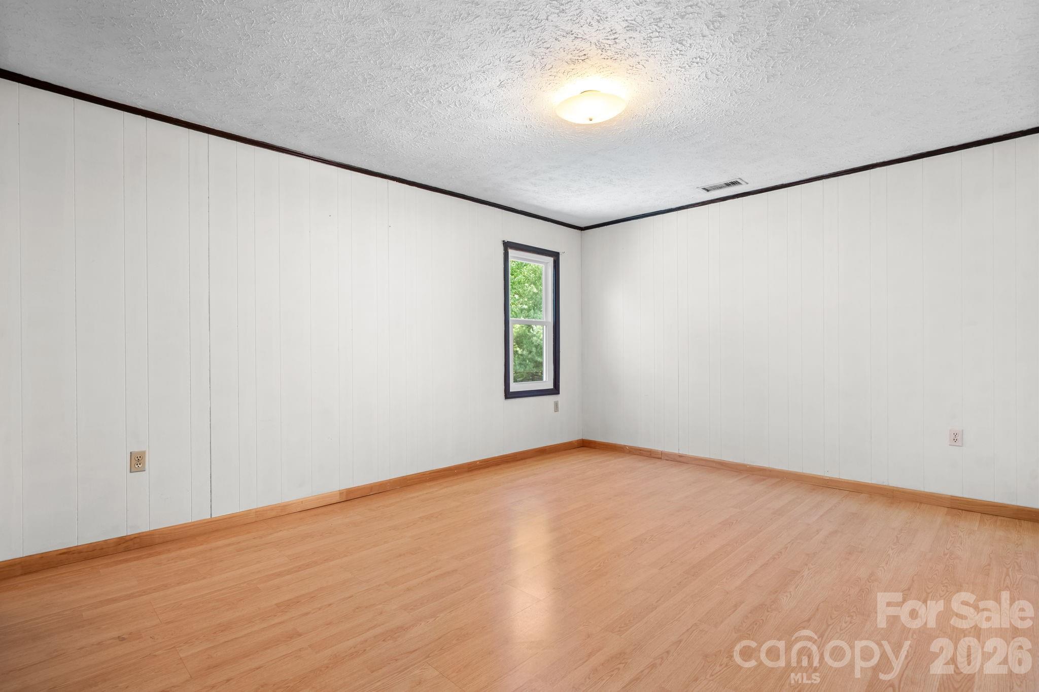 2113 White Pine Drive — Granite Falls