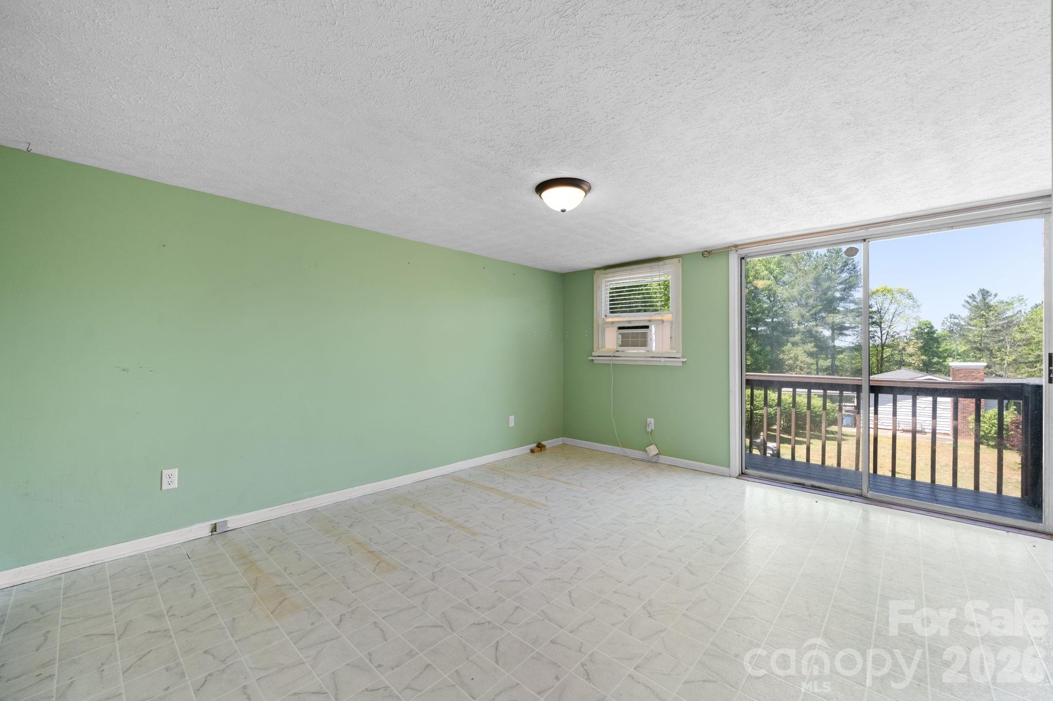 2113 White Pine Drive — Granite Falls
