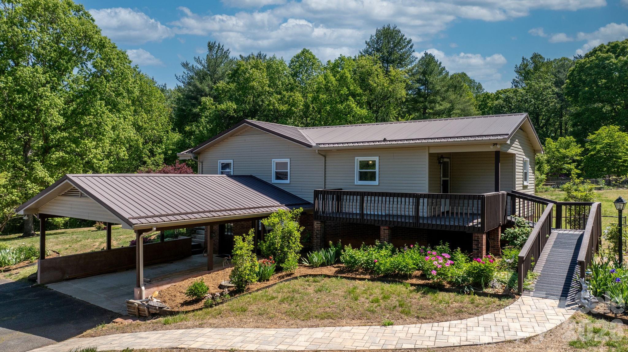 2113 White Pine Drive — Granite Falls
