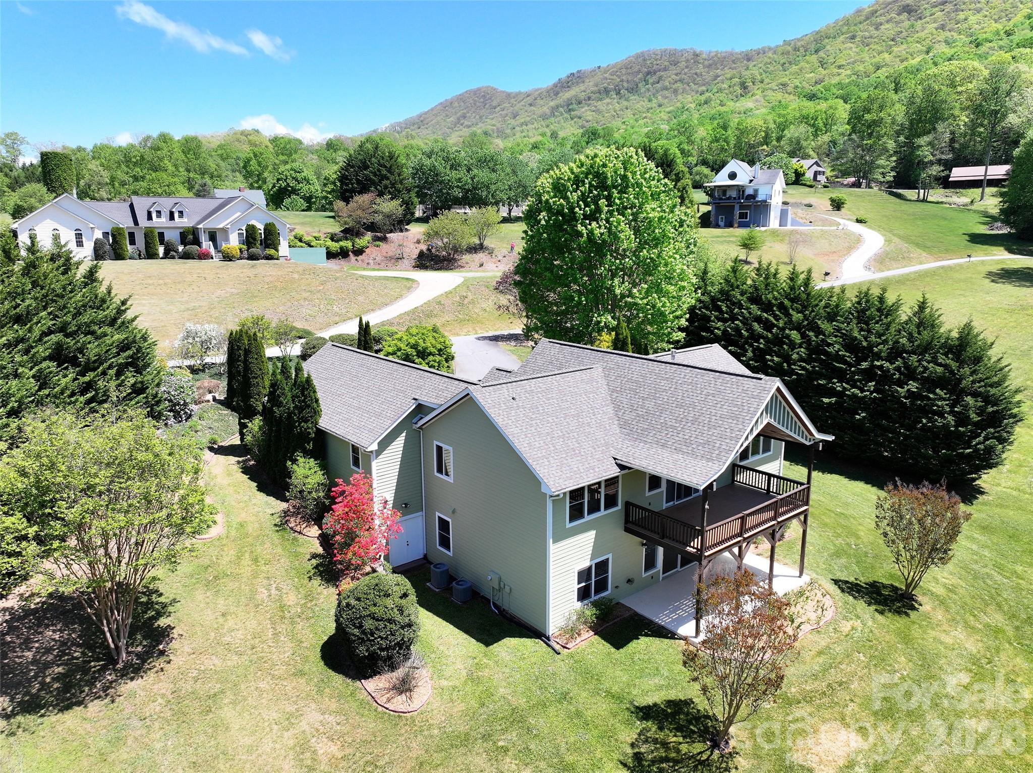 136 Mystic Way — Canton