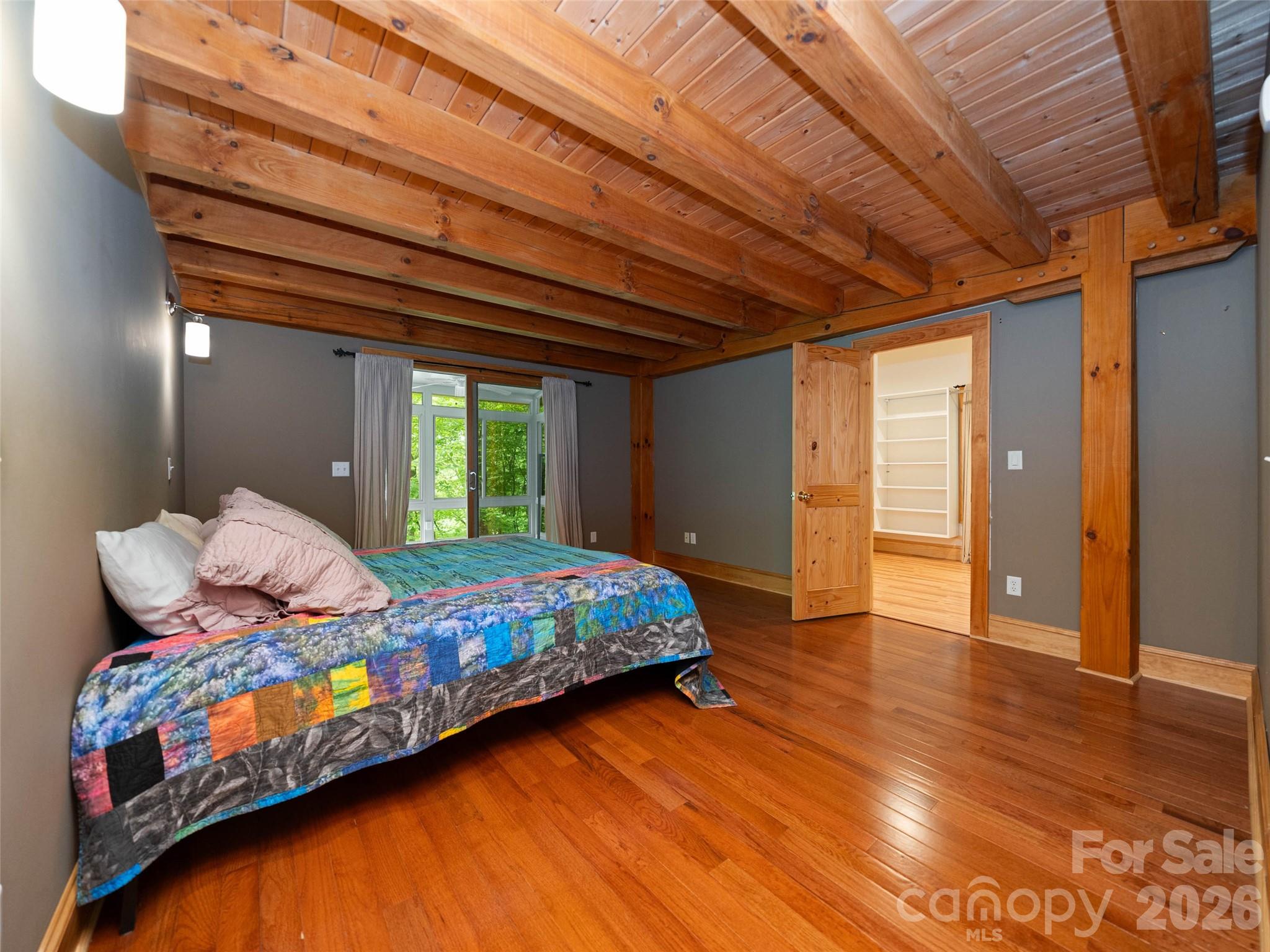 82 Red Oak Drive — Mills River