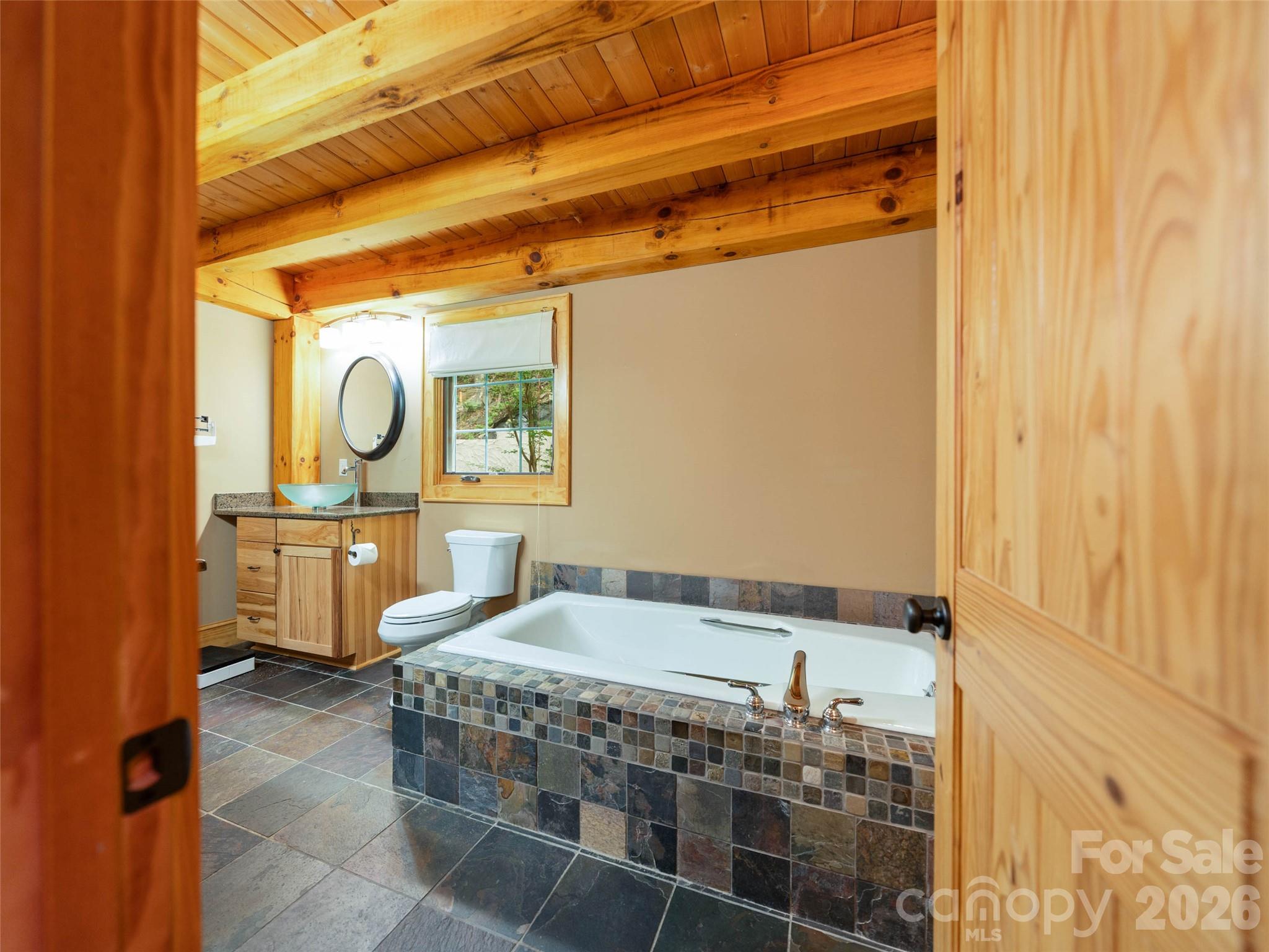 82 Red Oak Drive — Mills River