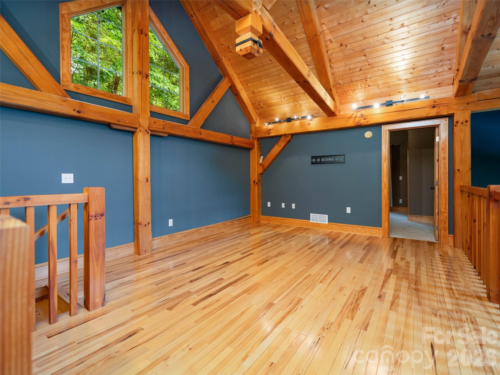 82 Red Oak Drive — Mills River