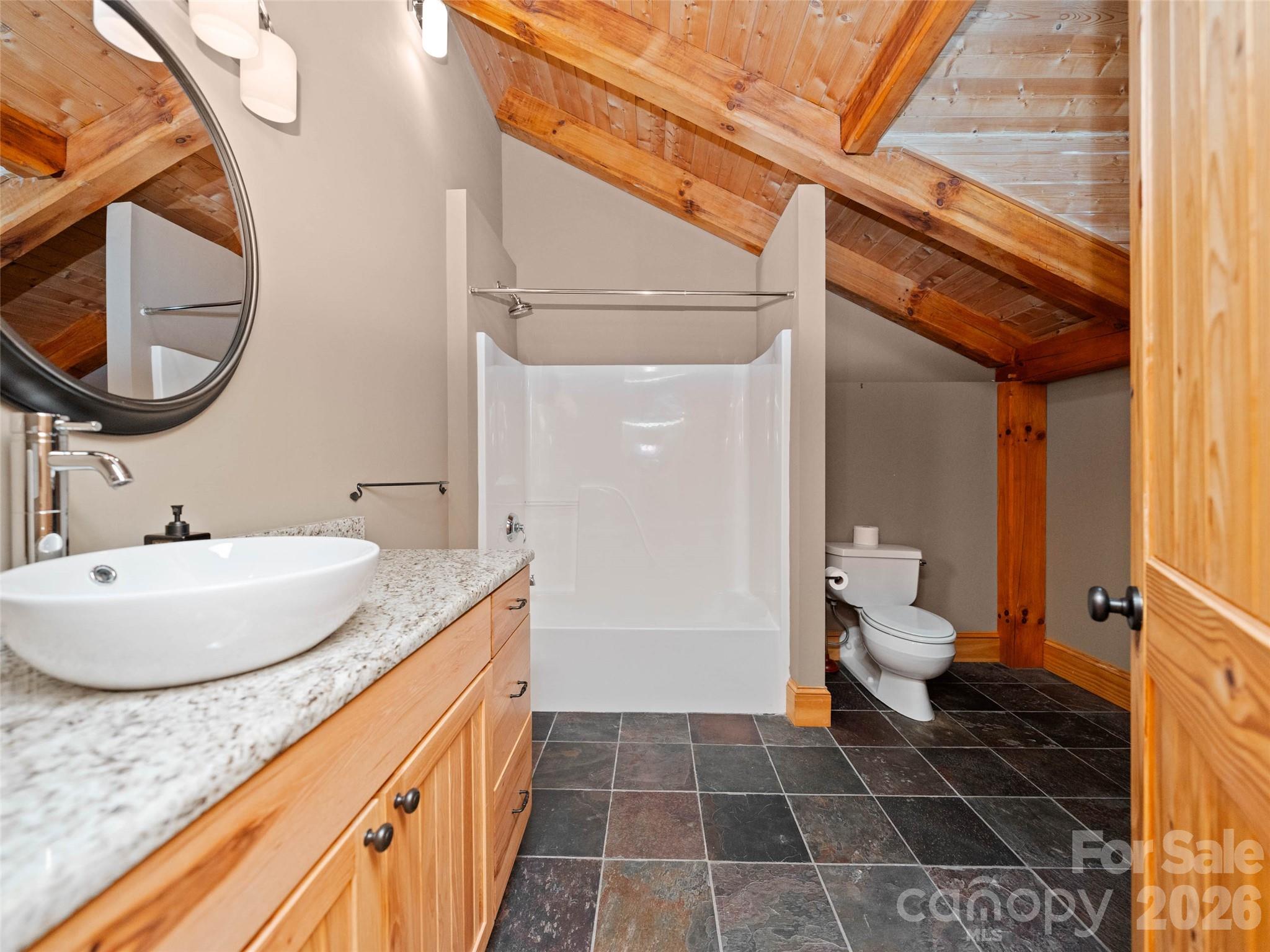 82 Red Oak Drive — Mills River