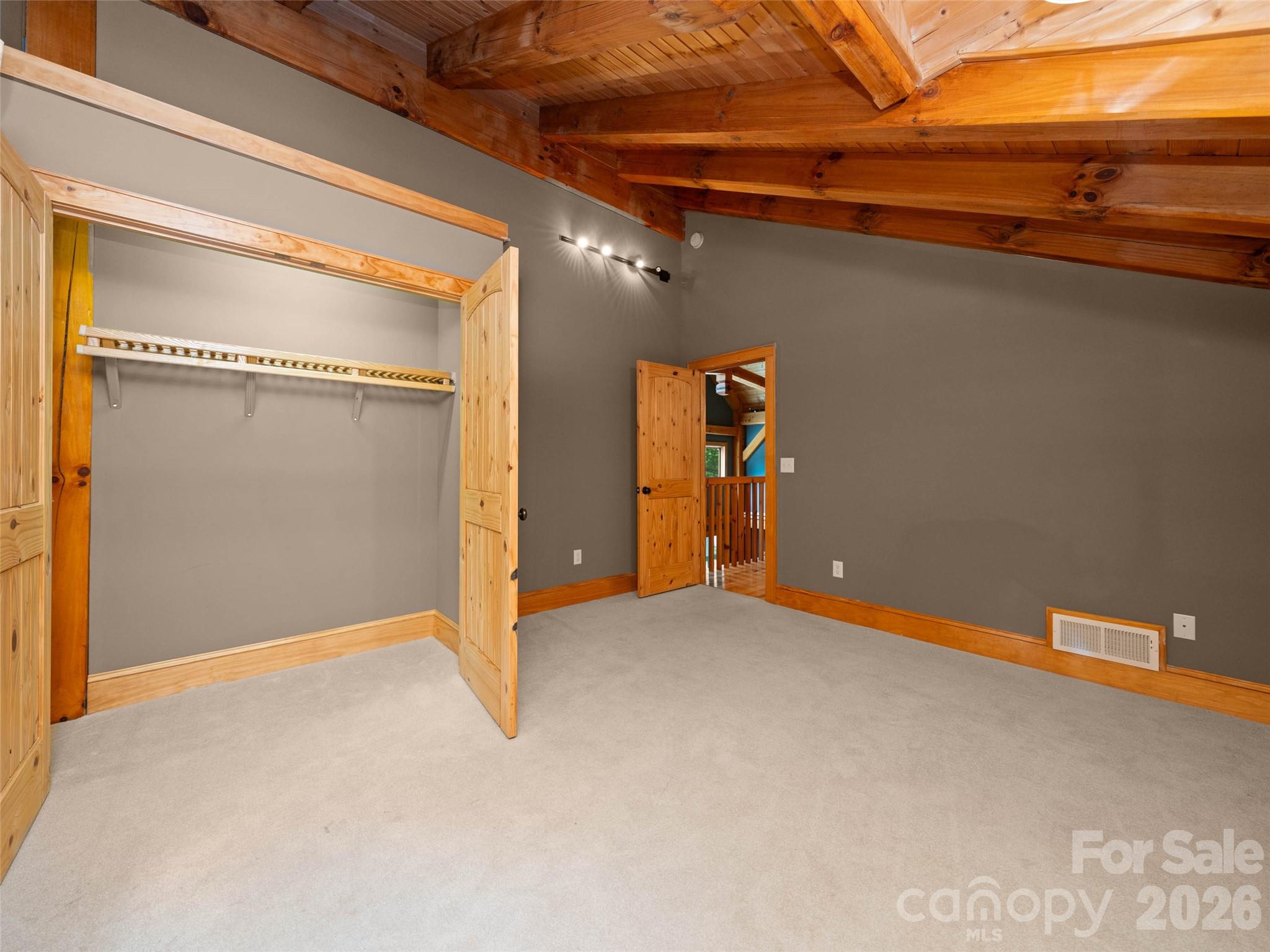 82 Red Oak Drive — Mills River