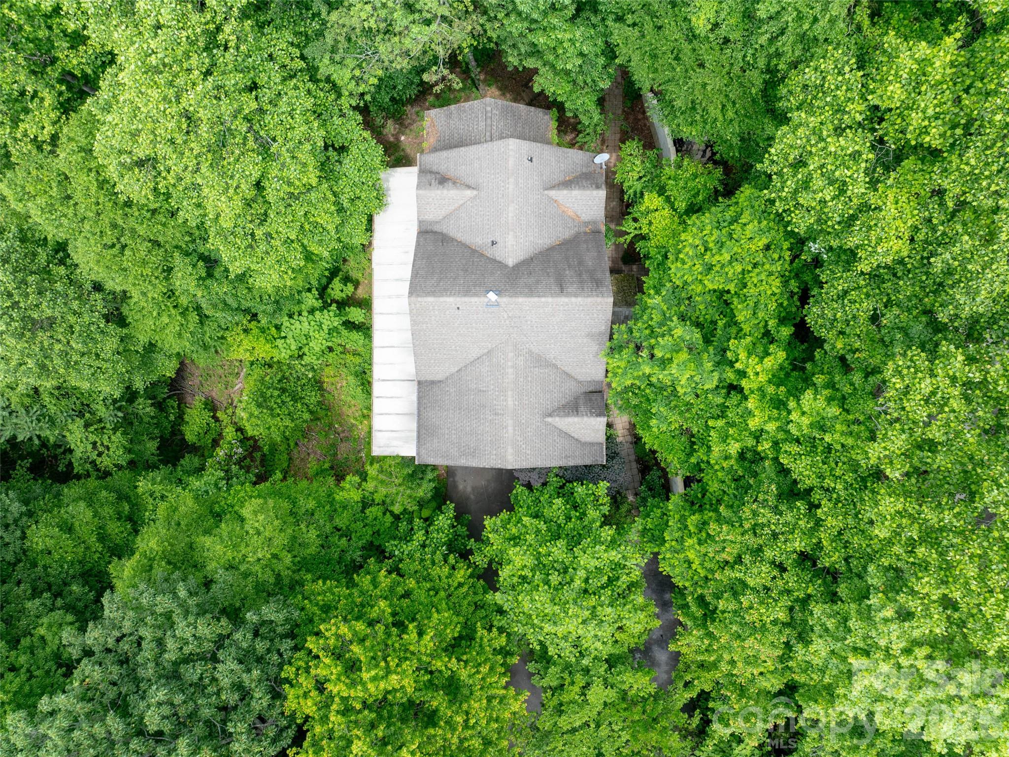 82 Red Oak Drive — Mills River