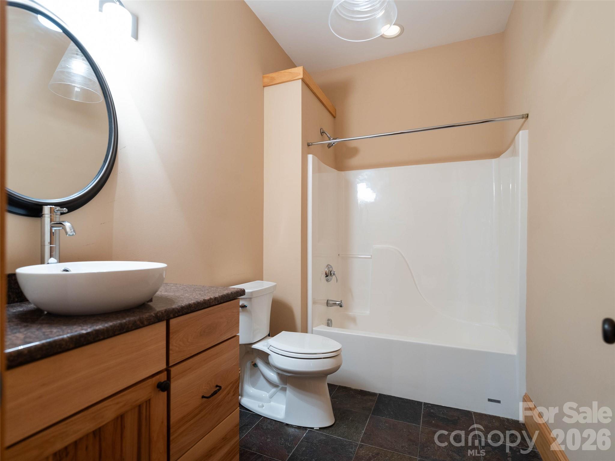 82 Red Oak Drive — Mills River