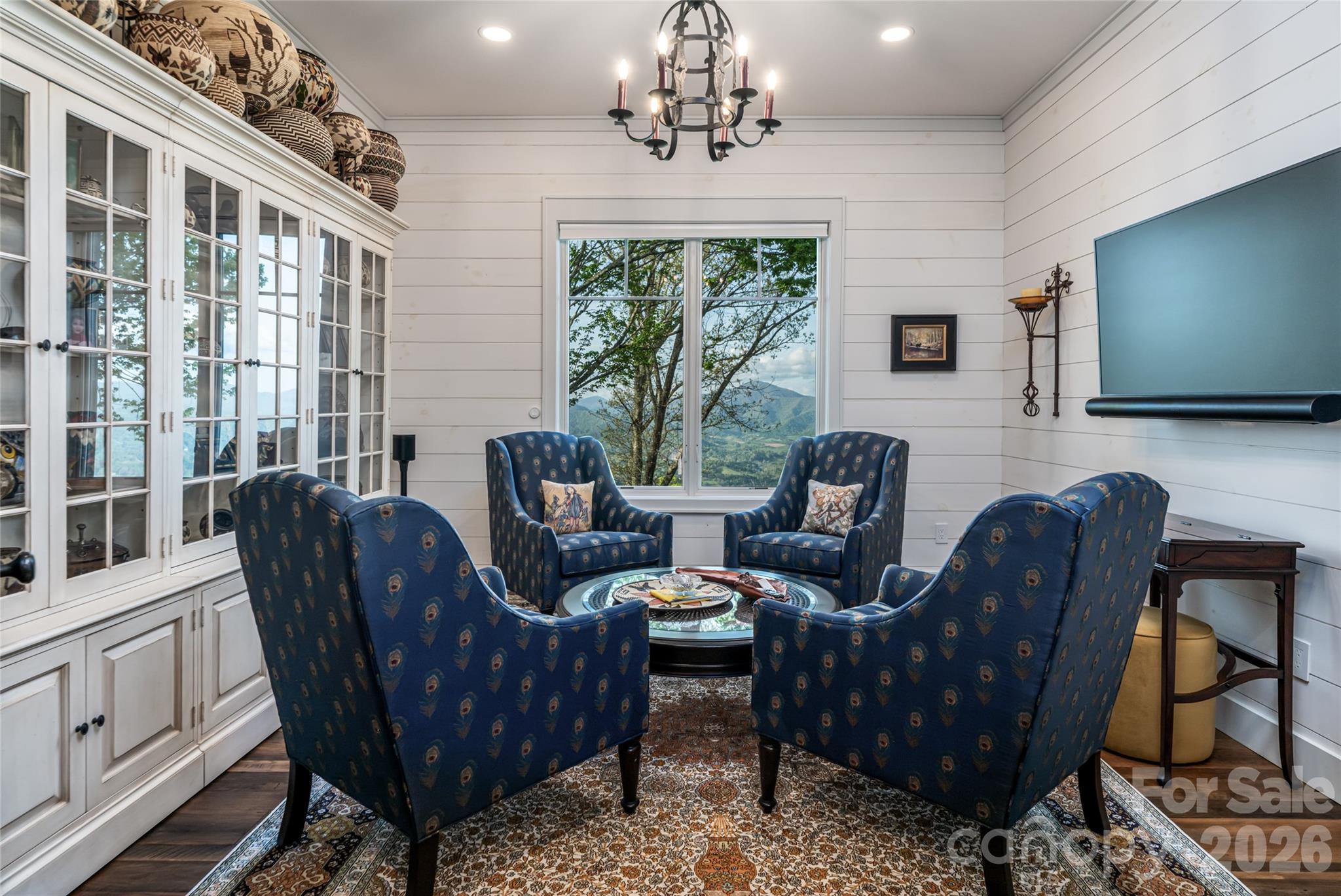 376 Wandering Trail — Waynesville